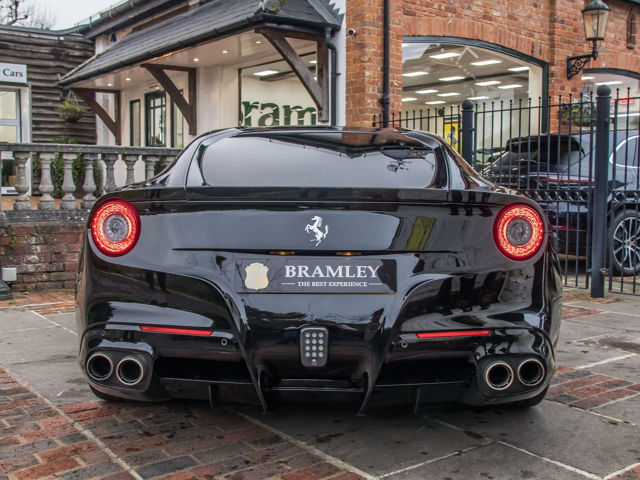 2016 Ferrari F12berlinetta, 8/23