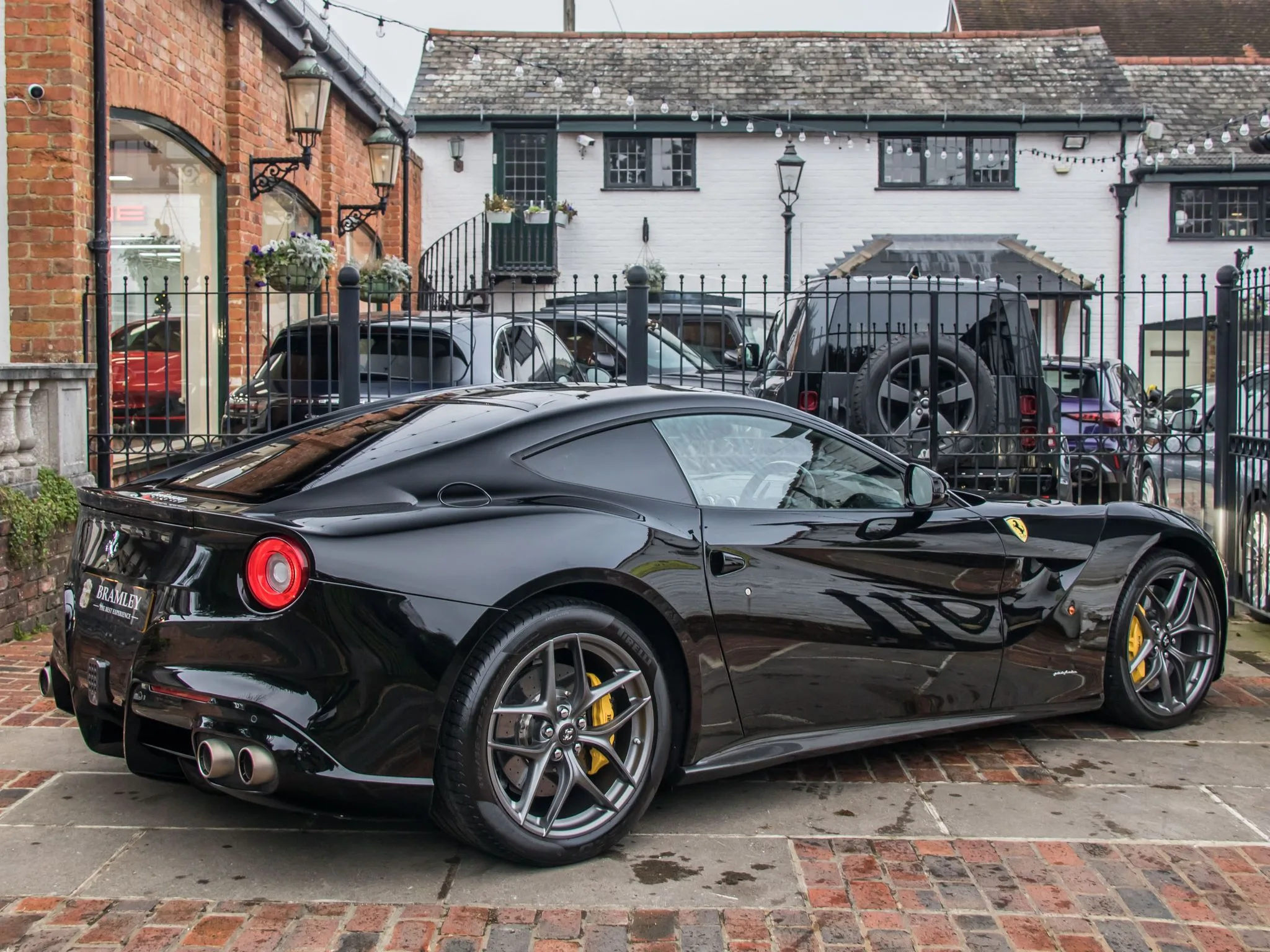 2016 Ferrari F12berlinetta, 9/23