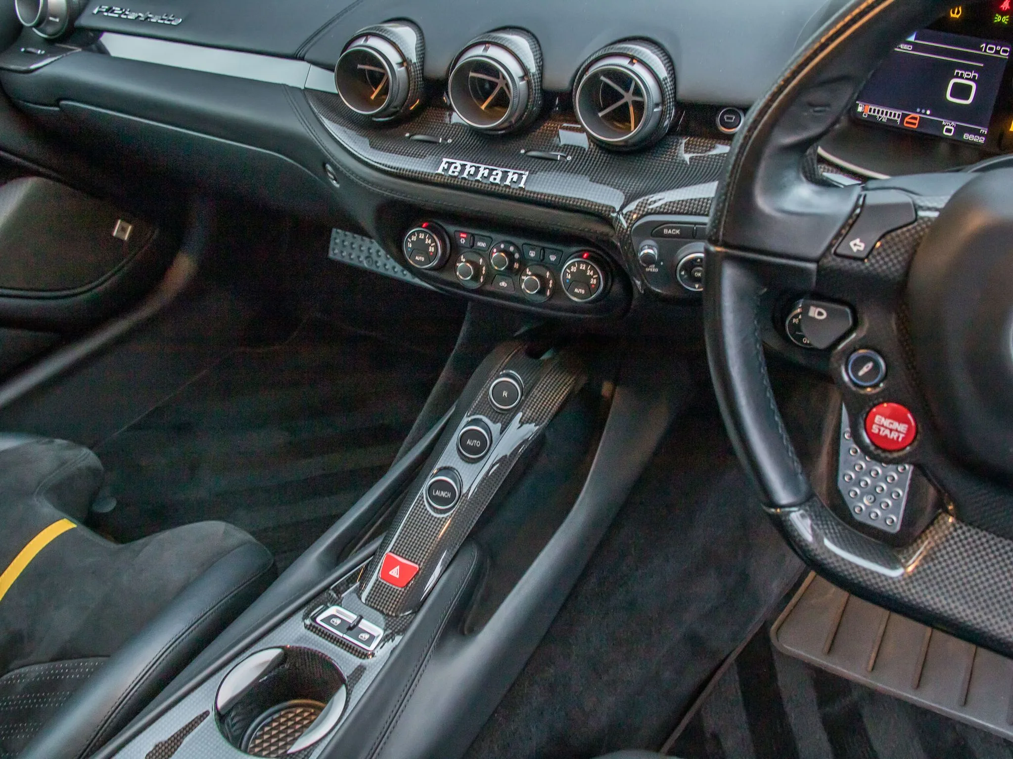 2016 Ferrari F12berlinetta, 19/23