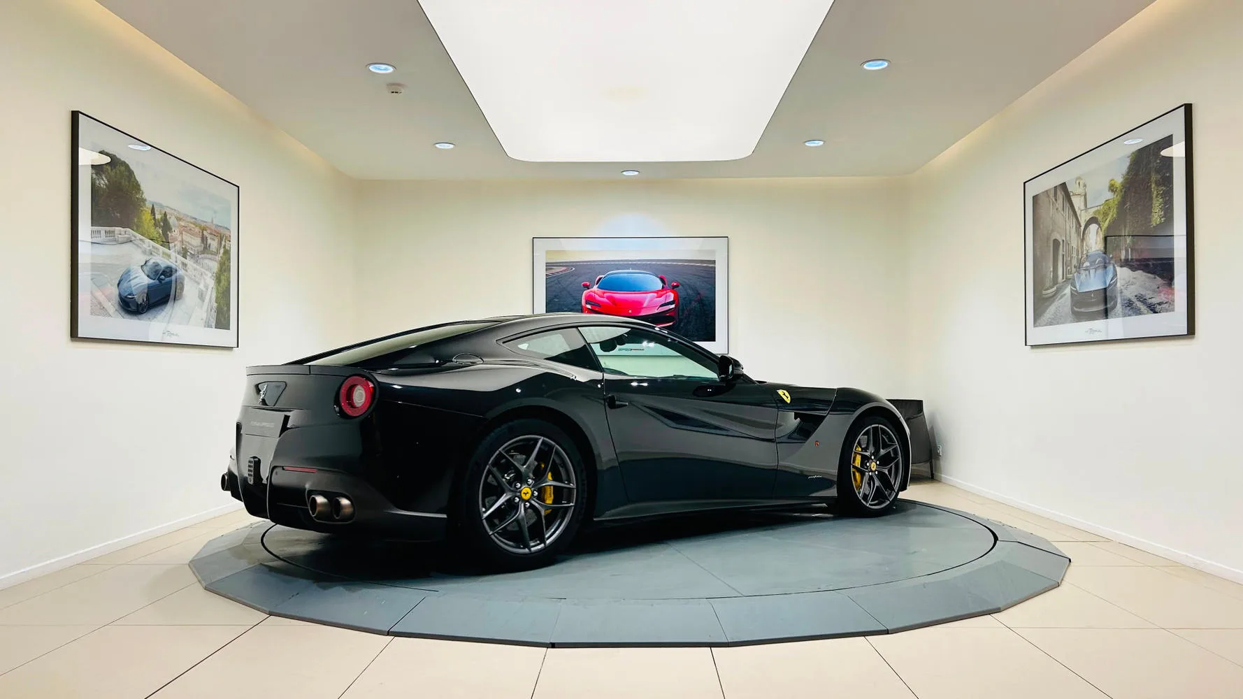 2016 Ferrari F12berlinetta, 3/30