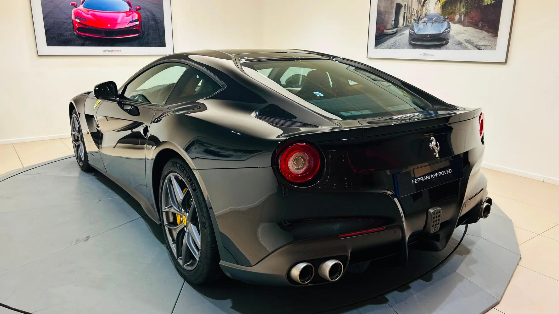 2016 Ferrari F12berlinetta, 18/30