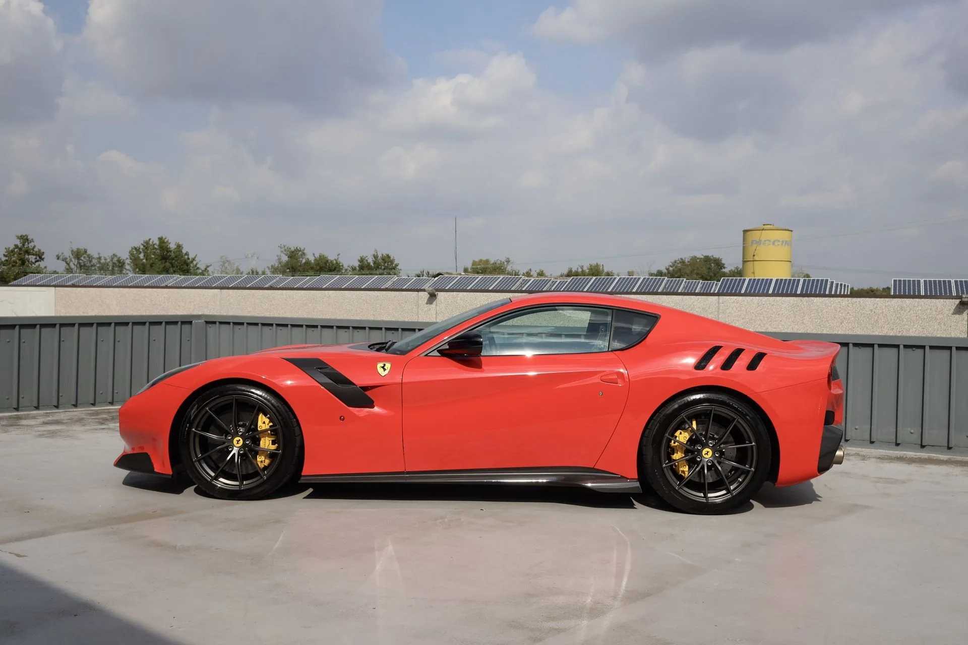 2016 Ferrari F12tdf, 6/22