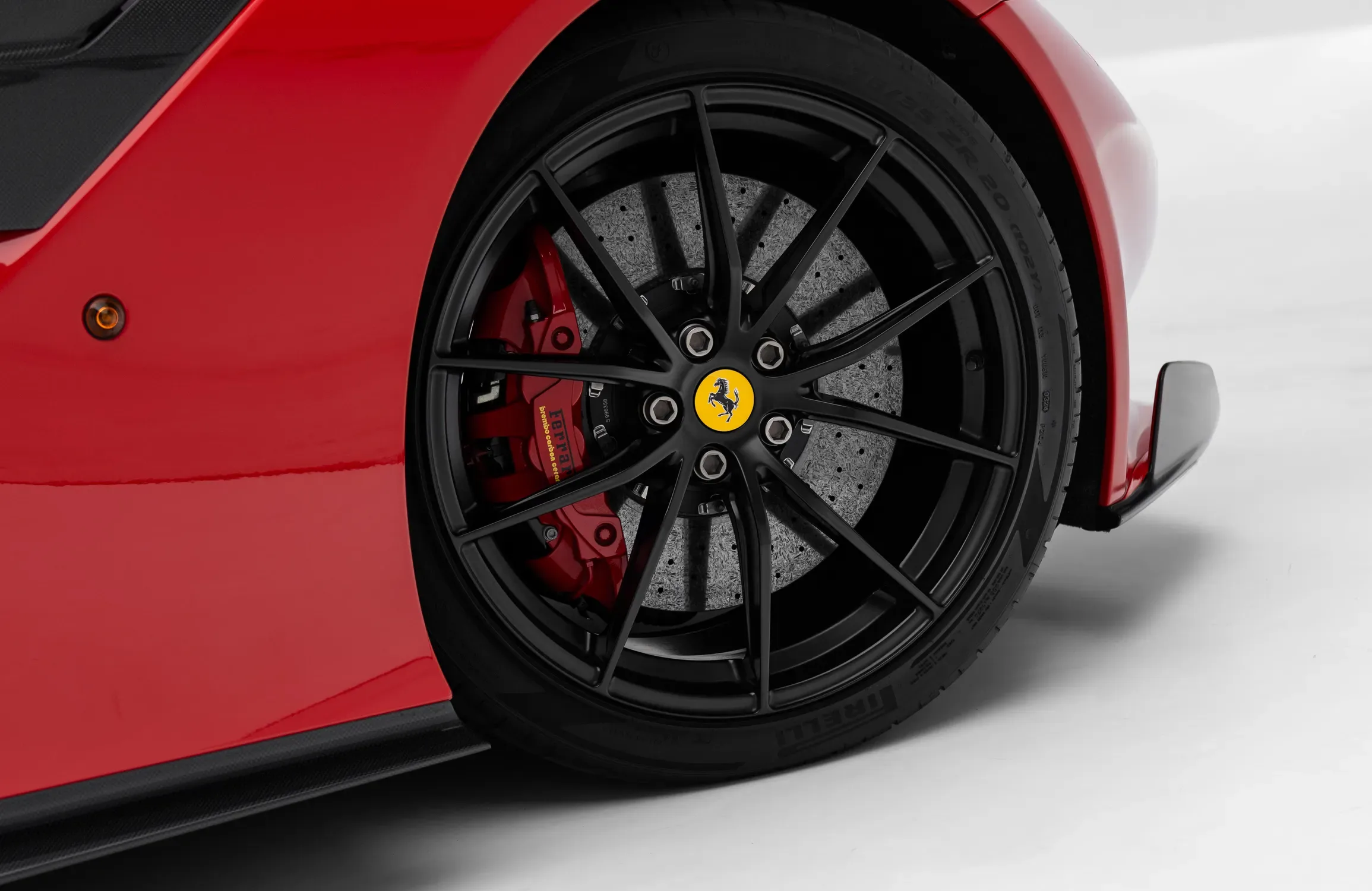 2016 Ferrari F12tdf, 21/30