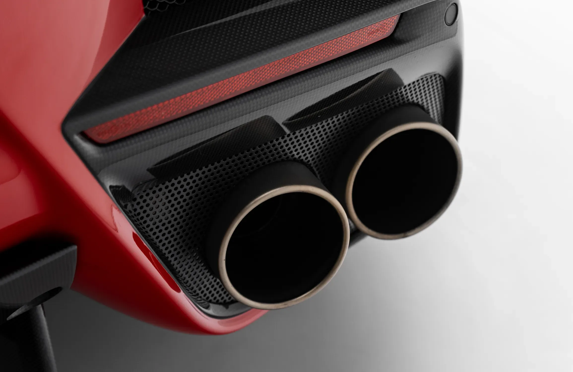 2016 Ferrari F12tdf, 27/30