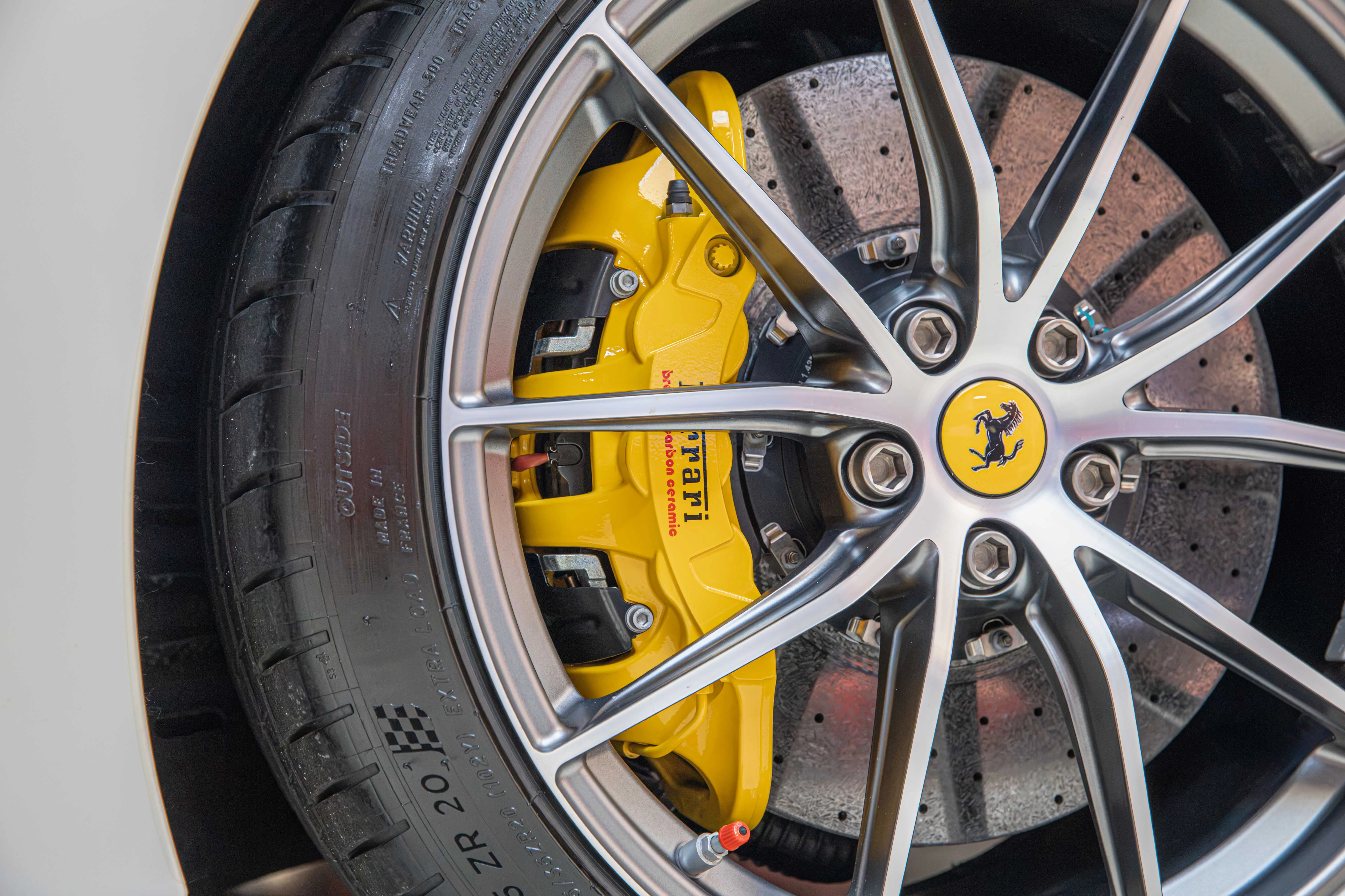 2016 Ferrari F12tdf, 22/30