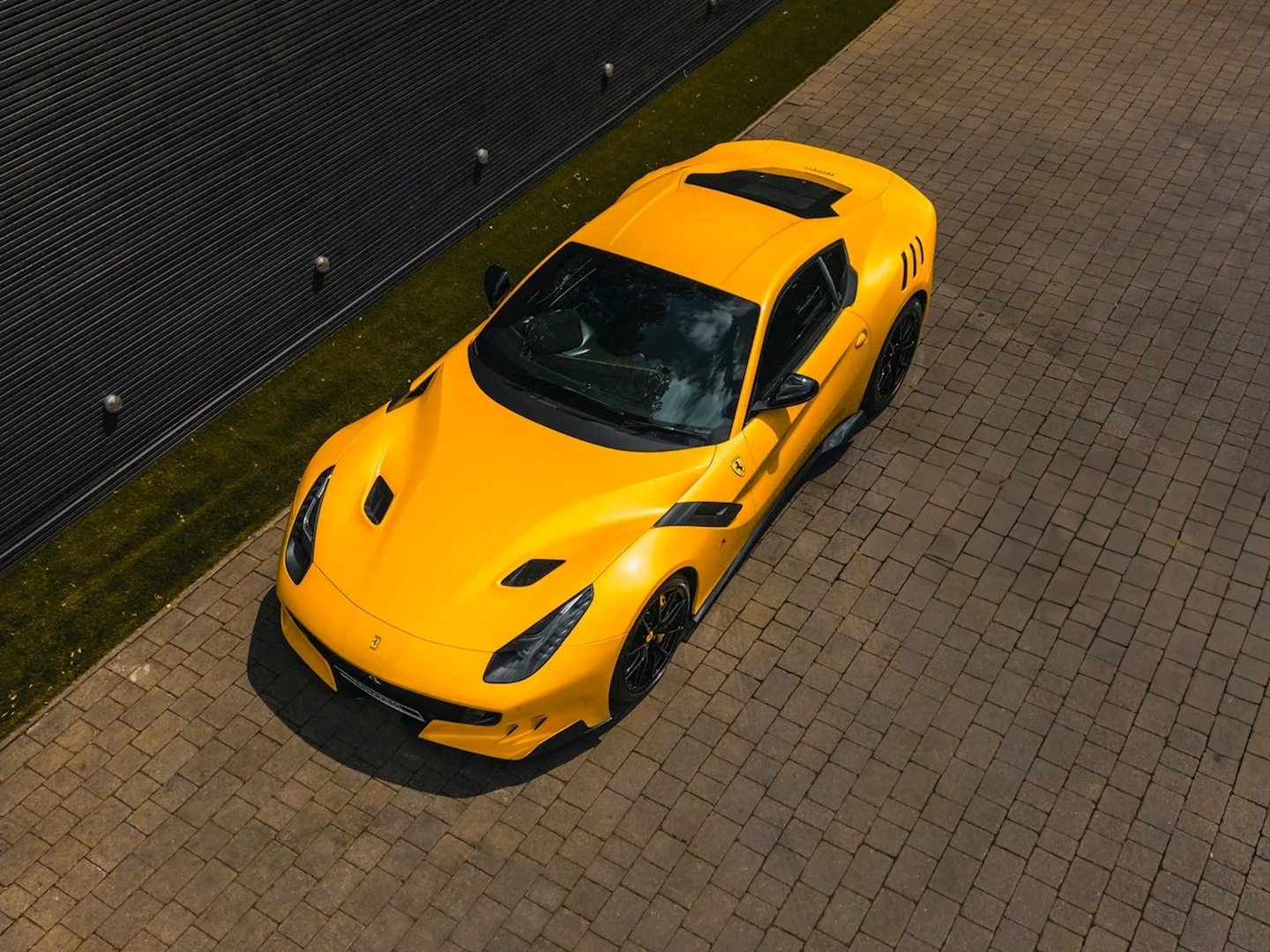 2016 Ferrari F12tdf, 11/30