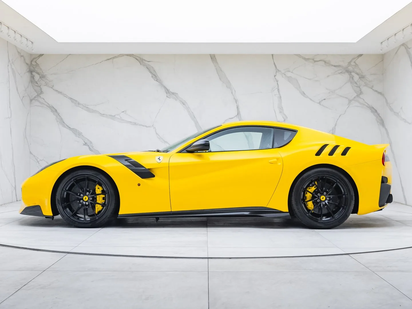 2016 Ferrari F12tdf, 18/30