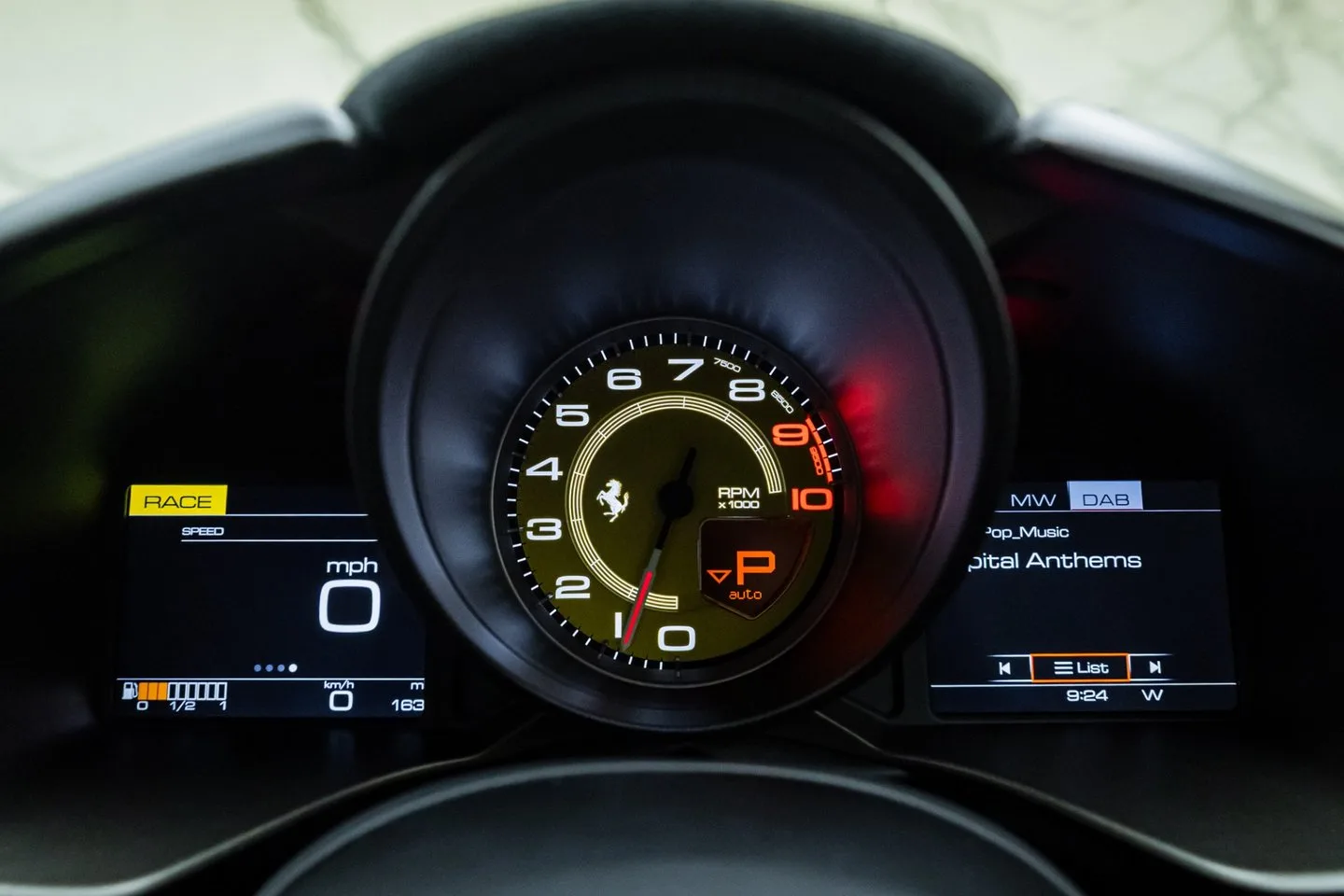 2016 Ferrari F12tdf, 27/30