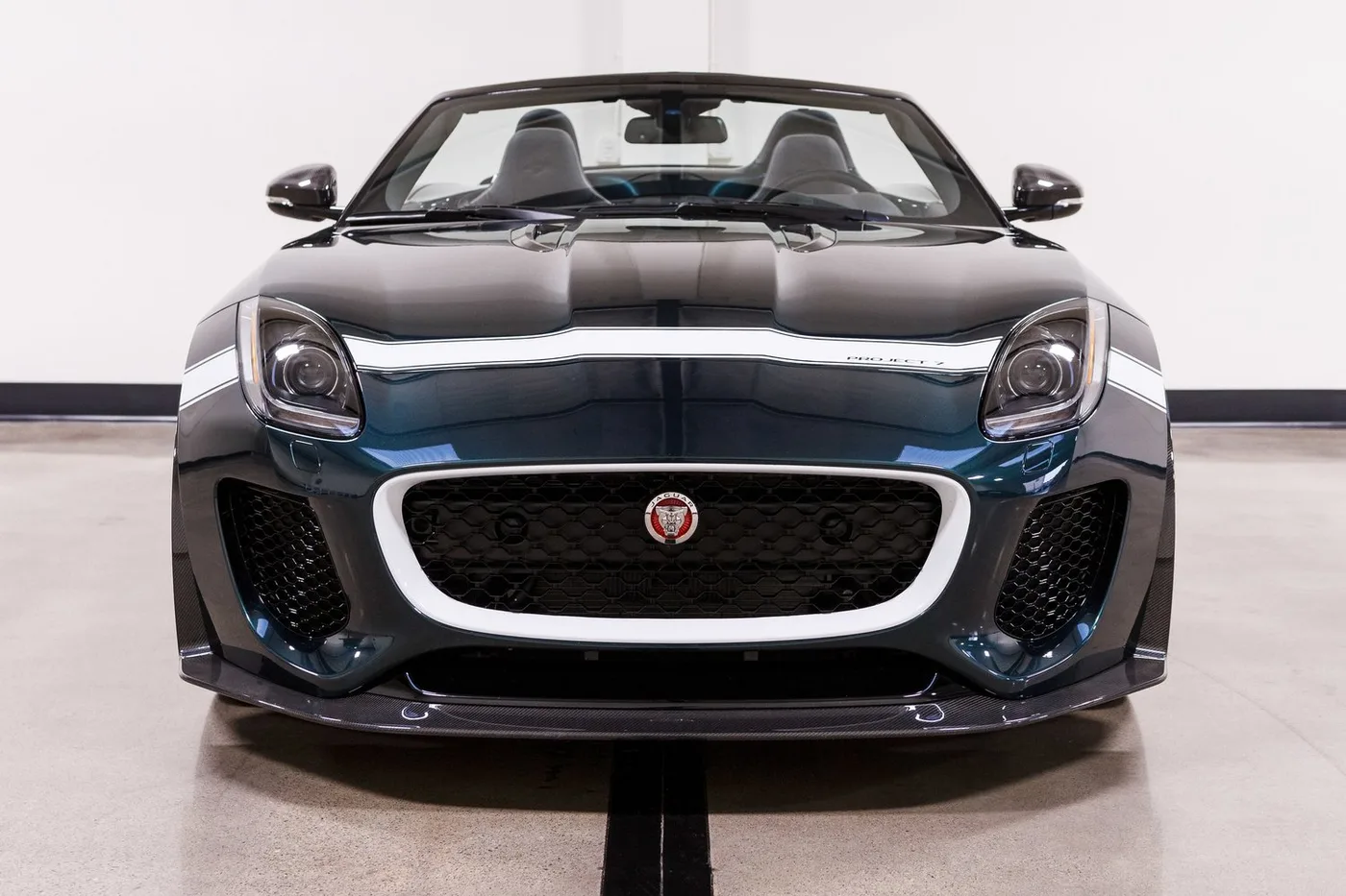2016 Jaguar F-Type Project 7 sold by a specialist dealer in Costa Mesa, United States, photo 13 of 15