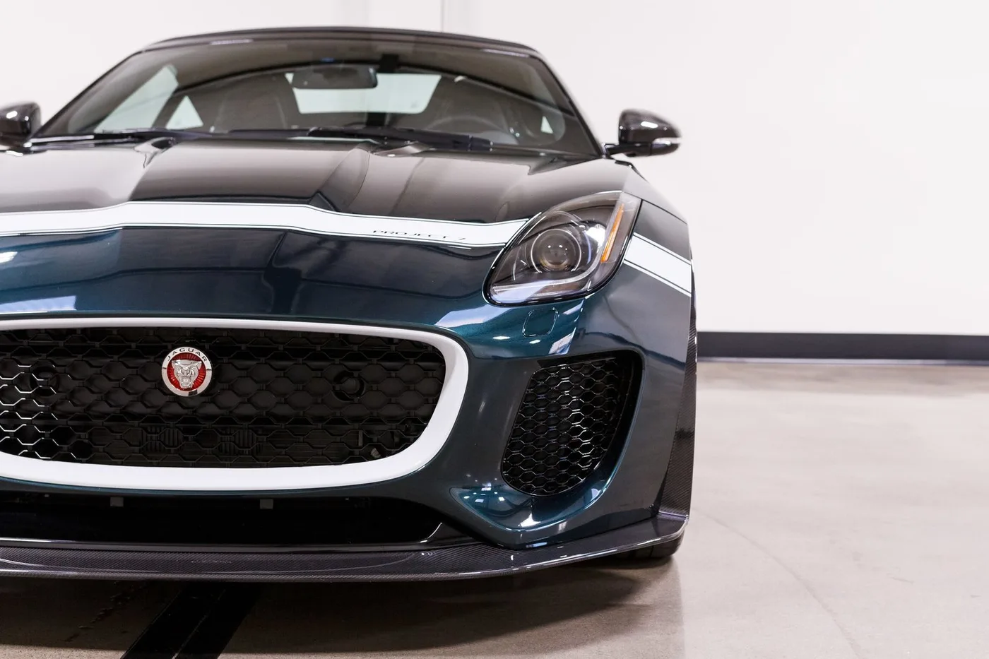 2016 Jaguar F-Type Project 7 sold by a specialist dealer in Costa Mesa, United States, photo 14 of 15