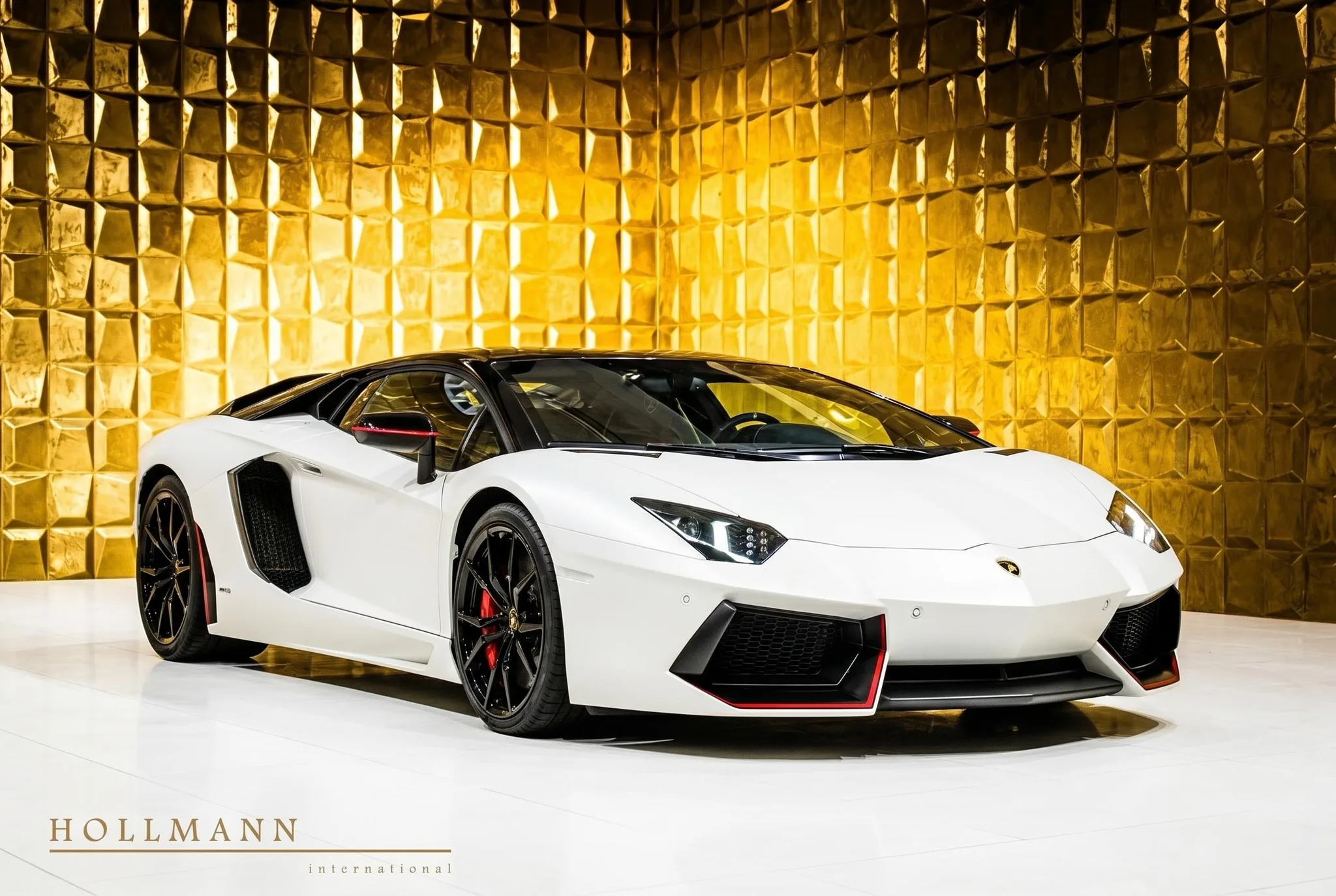 2016 Lamborghini Aventador angeboten von einem Fachhändler in Stuhr, Deutschland, Hauptfoto