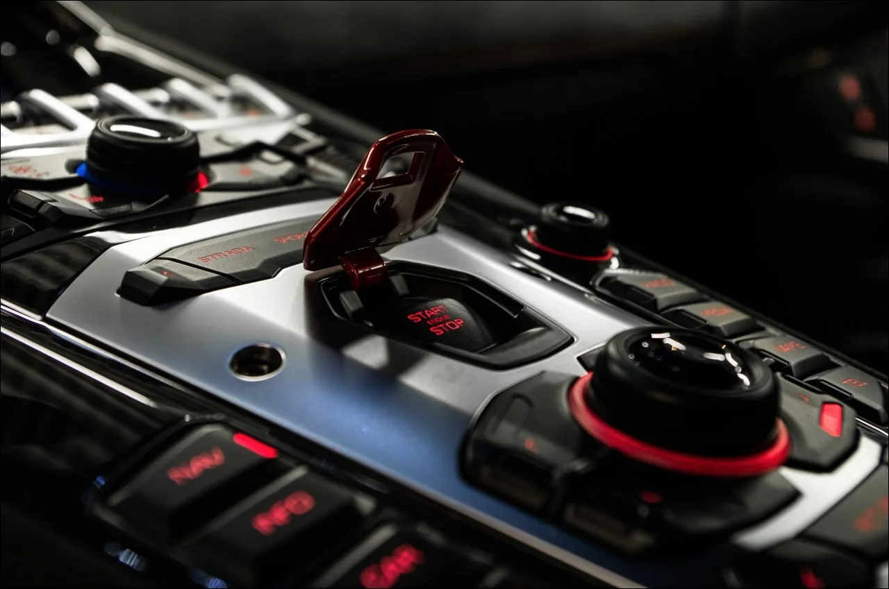 2016 Lamborghini Aventador proposée par un concessionnaire spécialisé à Stuhr, Allemagne, photo 8 sur 8