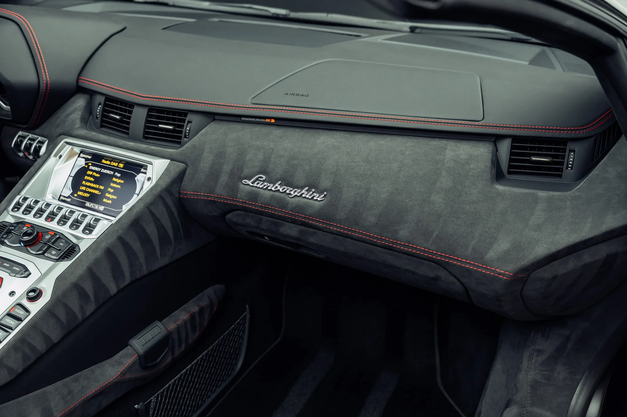 2016 Lamborghini Aventador Roadster, 6/26