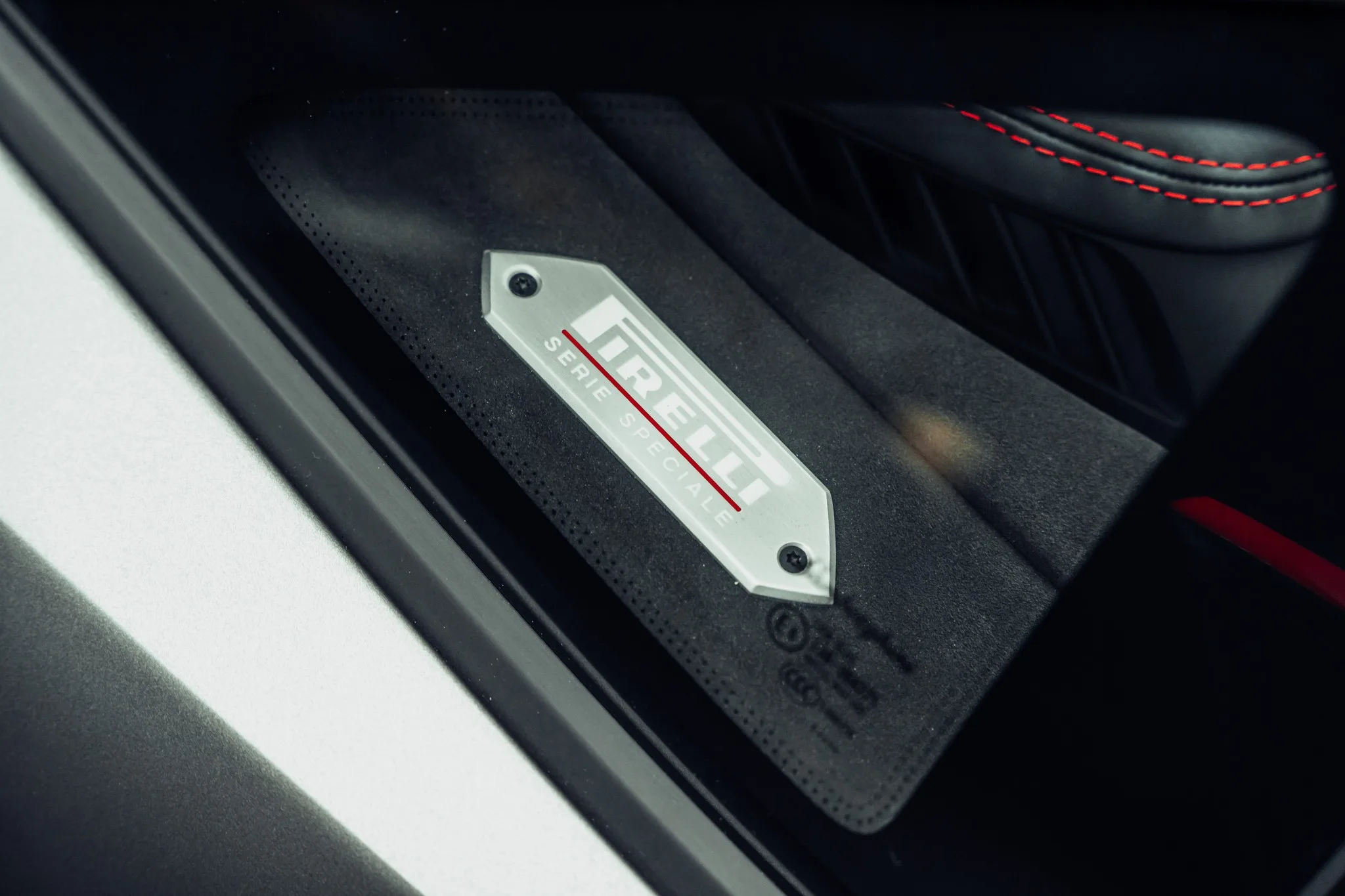 2016 Lamborghini Aventador Roadster, 16/26