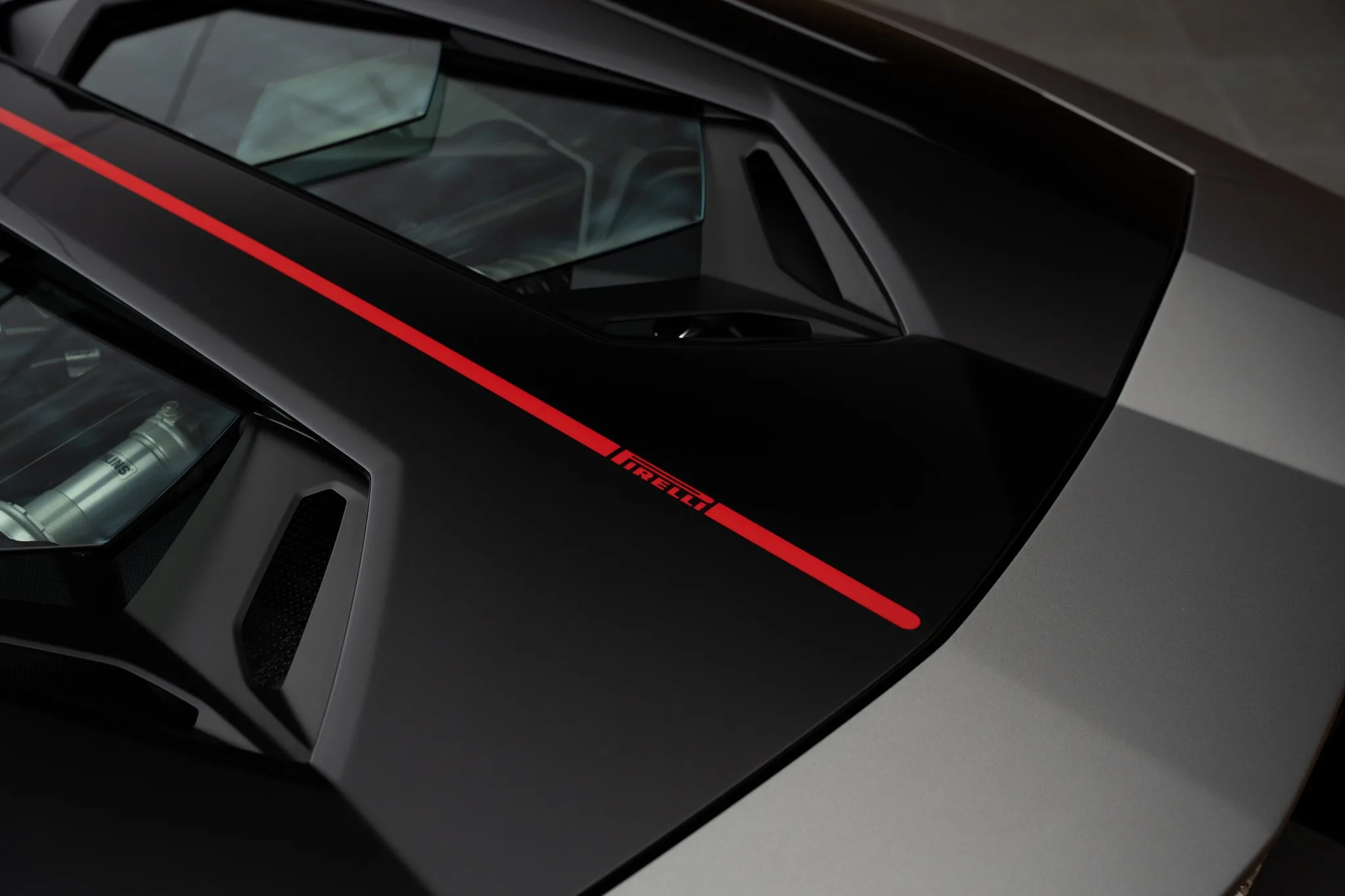 2016 Lamborghini Aventador Roadster, 17/26
