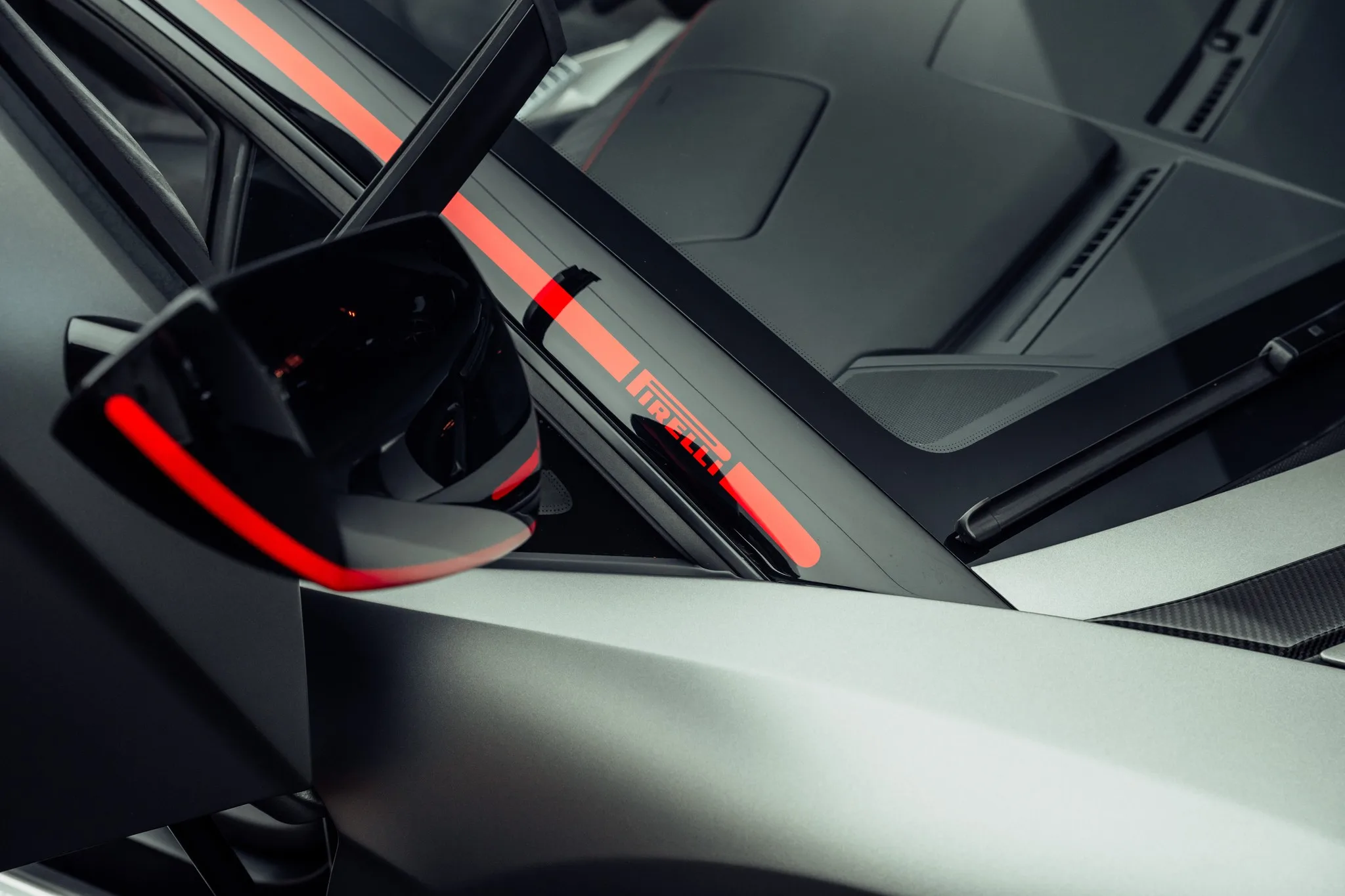 2016 Lamborghini Aventador Roadster, 18/26