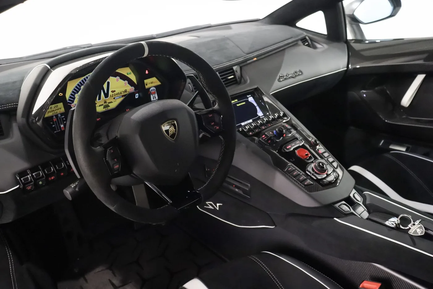 2016 Lamborghini Aventador SV Roadster LP 750-4 offered by a supercar dealer in Zibido San Giacomo, Italy, photo 8 of 21
