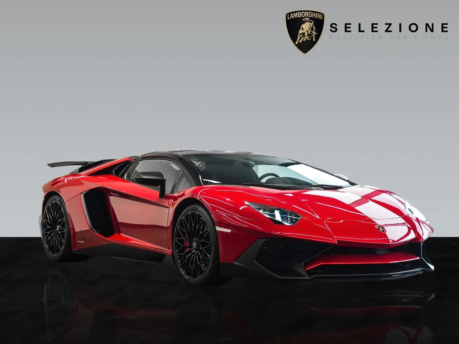 2016 Lamborghini Aventador SV Roadster proposée par un concessionnaire agréé à Frankfurt, Allemagne, photo principale