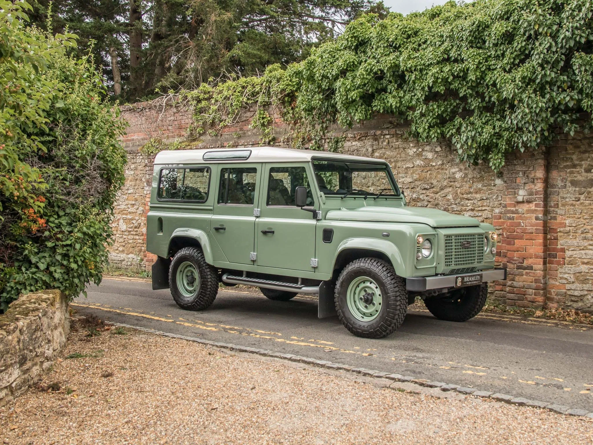 2016 Land Rover Defender 110 Heritage Edition, 11/21