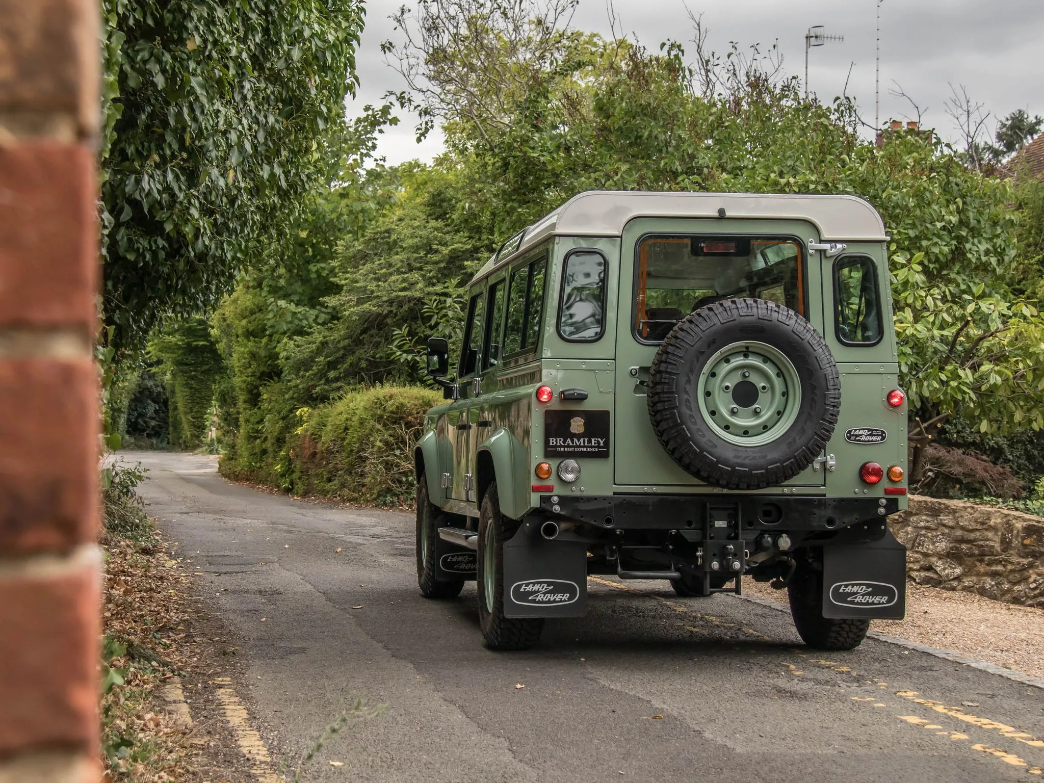 2016 Land Rover Defender 110 Heritage Edition, 12/21