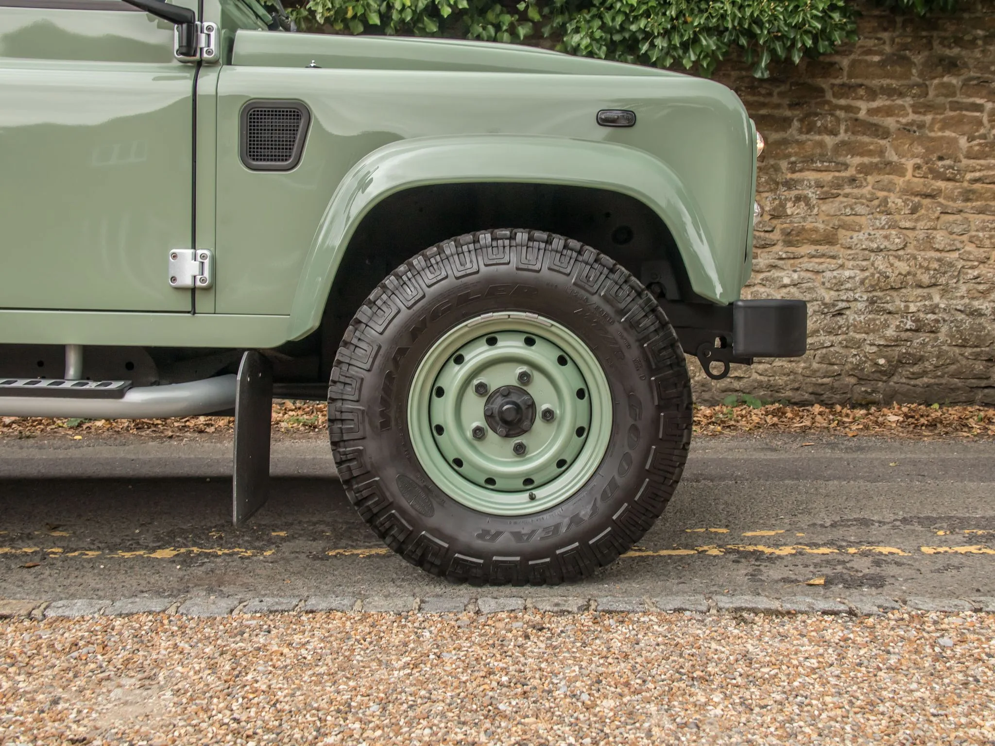 2016 Land Rover Defender 110 Heritage Edition, 14/21