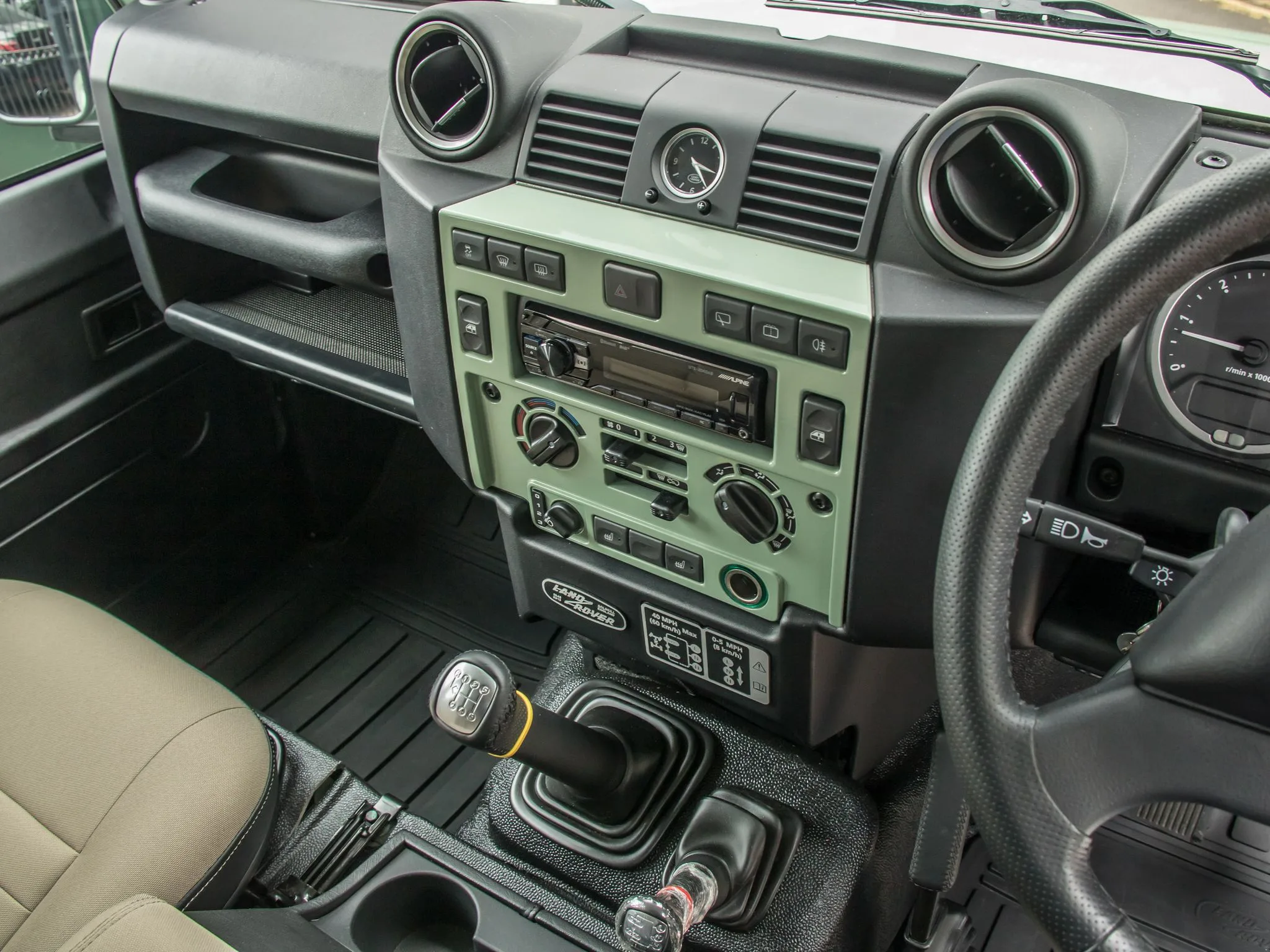 2016 Land Rover Defender 110 Heritage Edition, 21/21