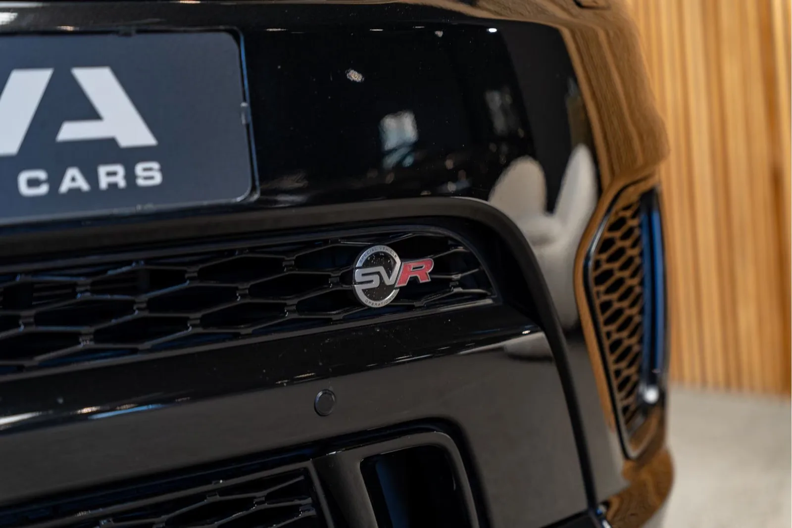 2016 Land Rover Range Rover Sport SVR, 16/30