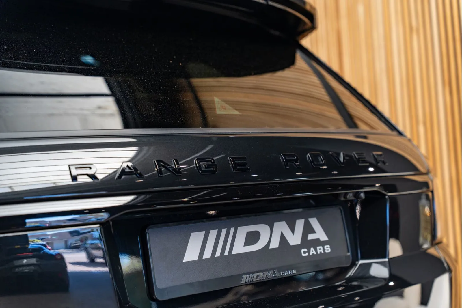 2016 Land Rover Range Rover Sport SVR, 20/30