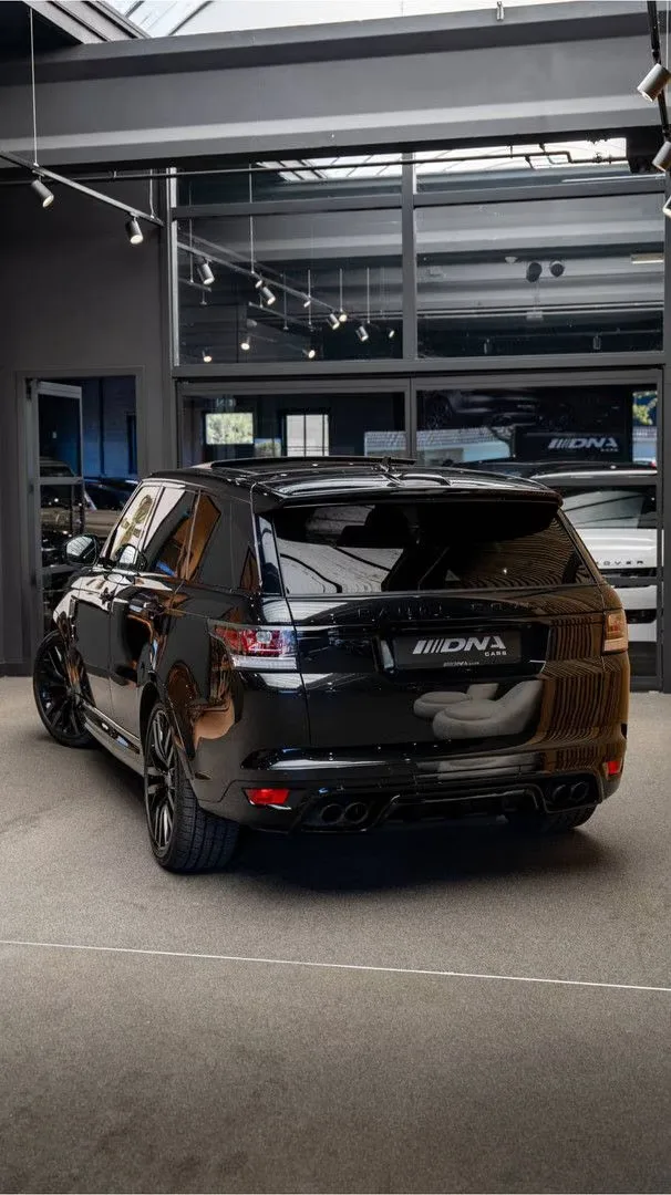2016 Land Rover Range Rover Sport SVR, 25/30