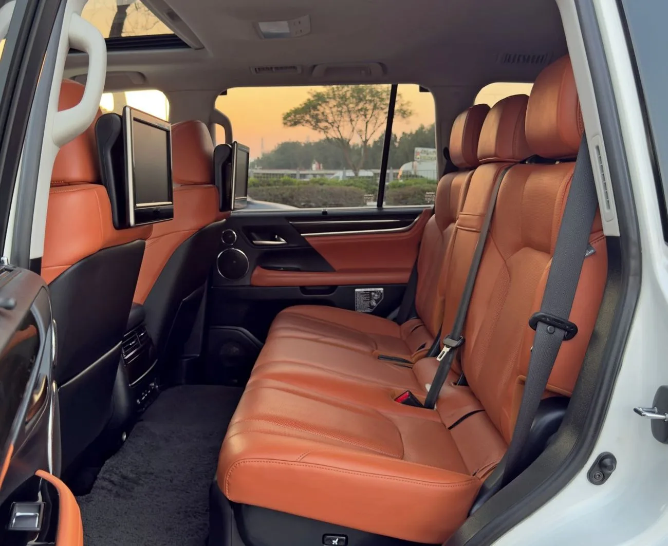 2016 Lexus LX 570, 13/13