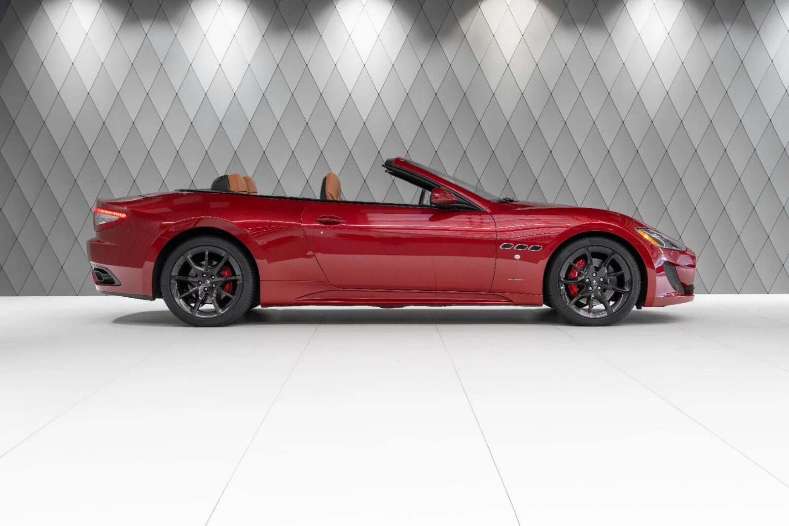 2016 Maserati GranCabrio, 3/29