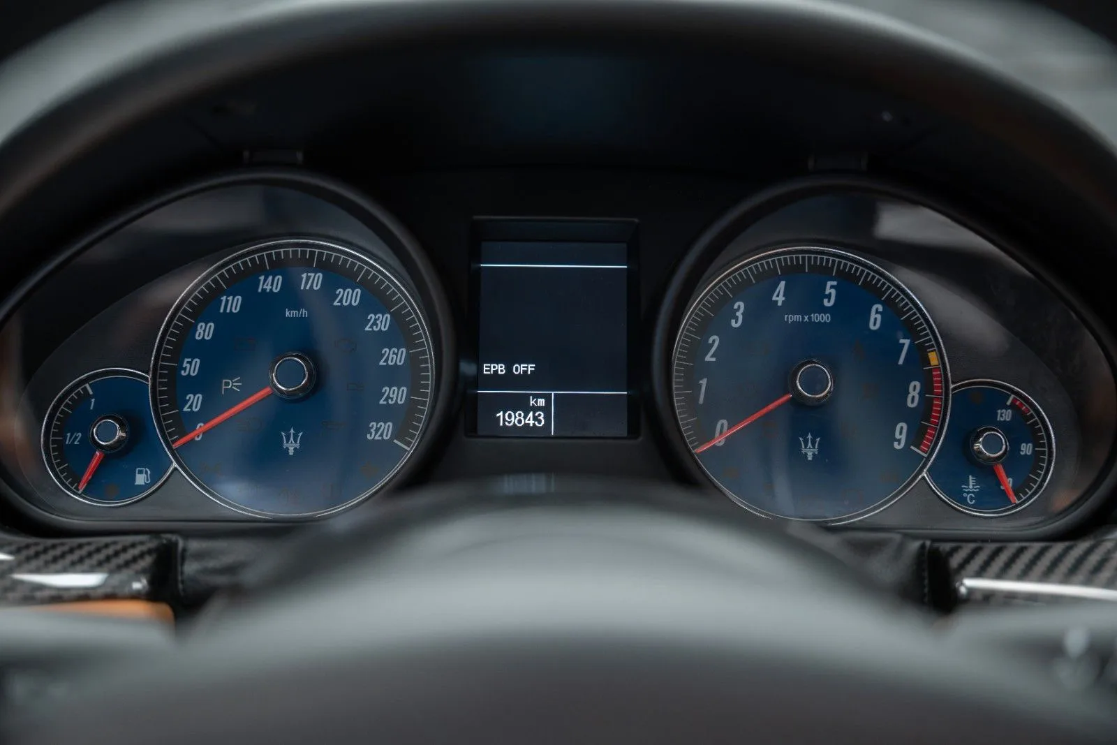 2016 Maserati GranCabrio, 28/29