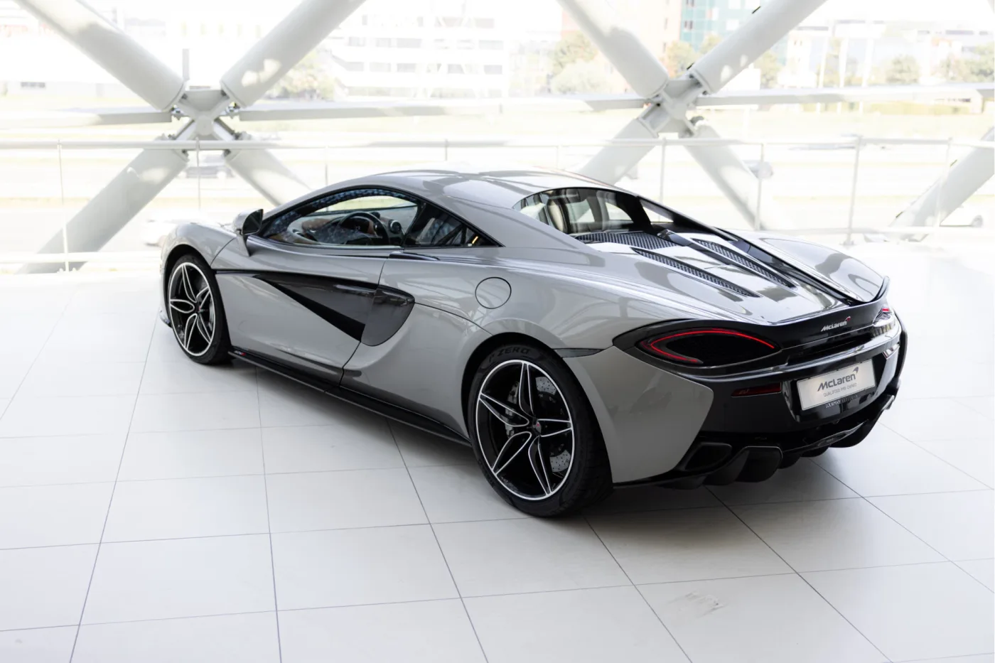 2016 McLaren 570S MSO angeboten von einem offiziellen McLaren und Morgan-Vertragshändler in Utrecht, Niederlande, Foto 6 von 25