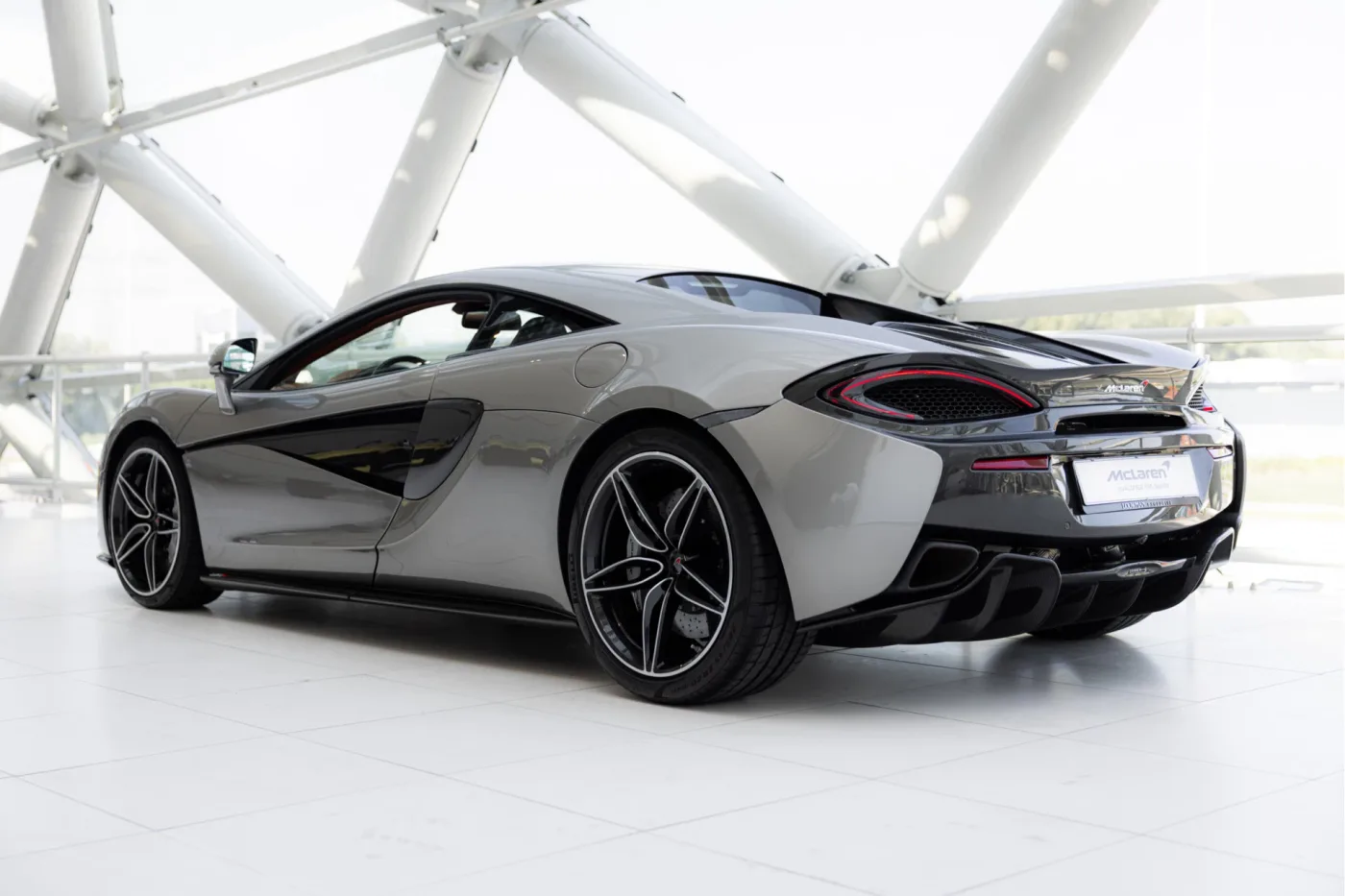 2016 McLaren 570S MSO angeboten von einem offiziellen McLaren und Morgan-Vertragshändler in Utrecht, Niederlande, Foto 9 von 25