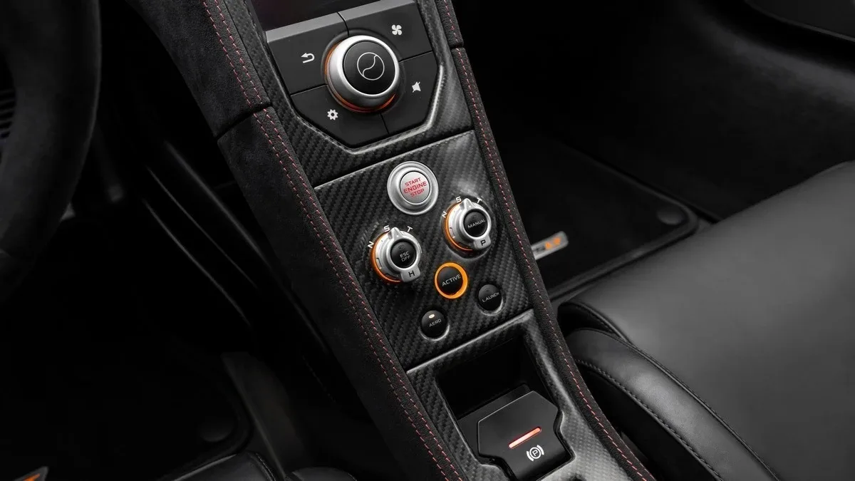 2016 McLaren 675LT, 24/30