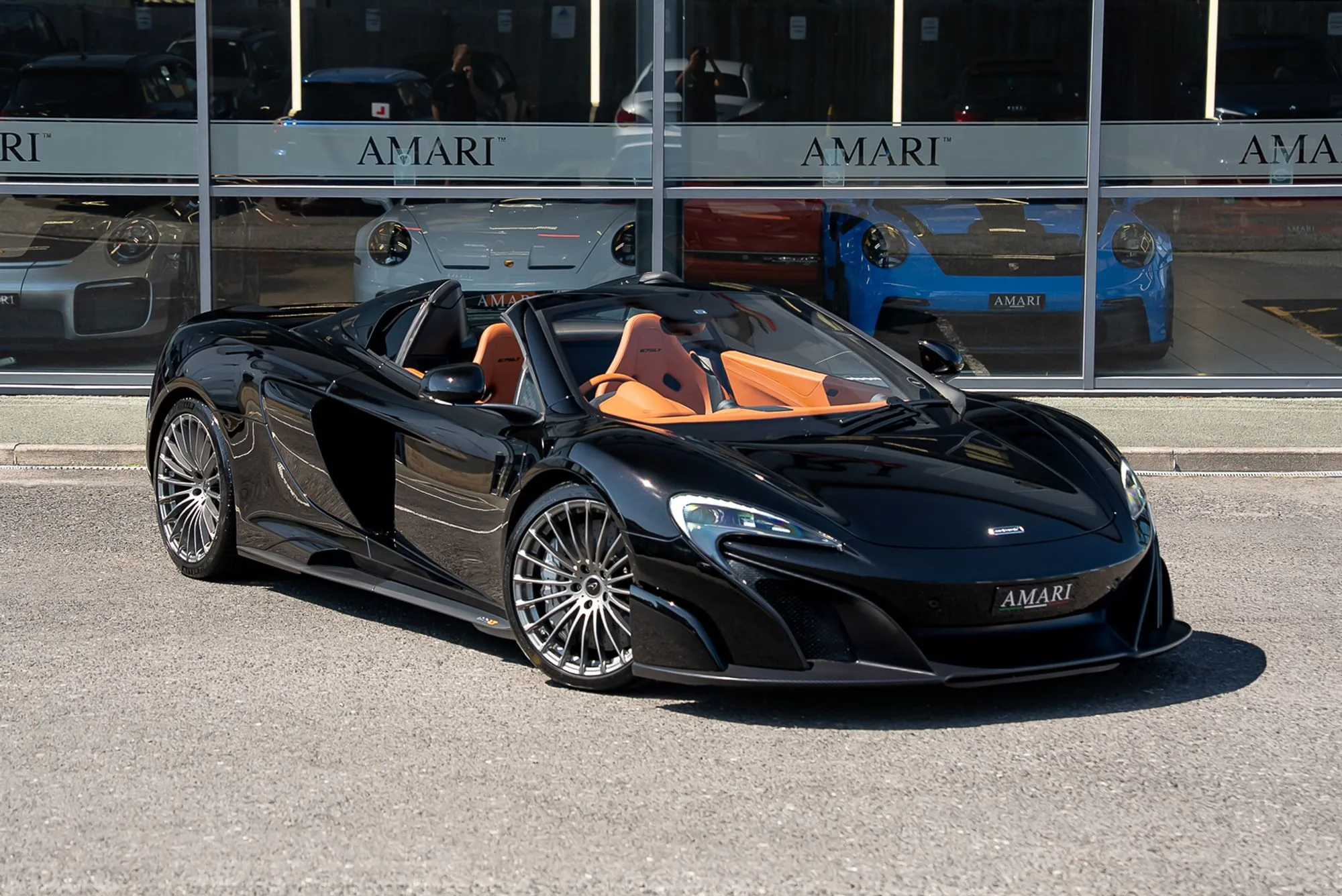 2016 McLaren 675LT Spider angeboten von einem Supersportwagenhändler in Preston, Vereinigtes Königreich, Hauptfoto