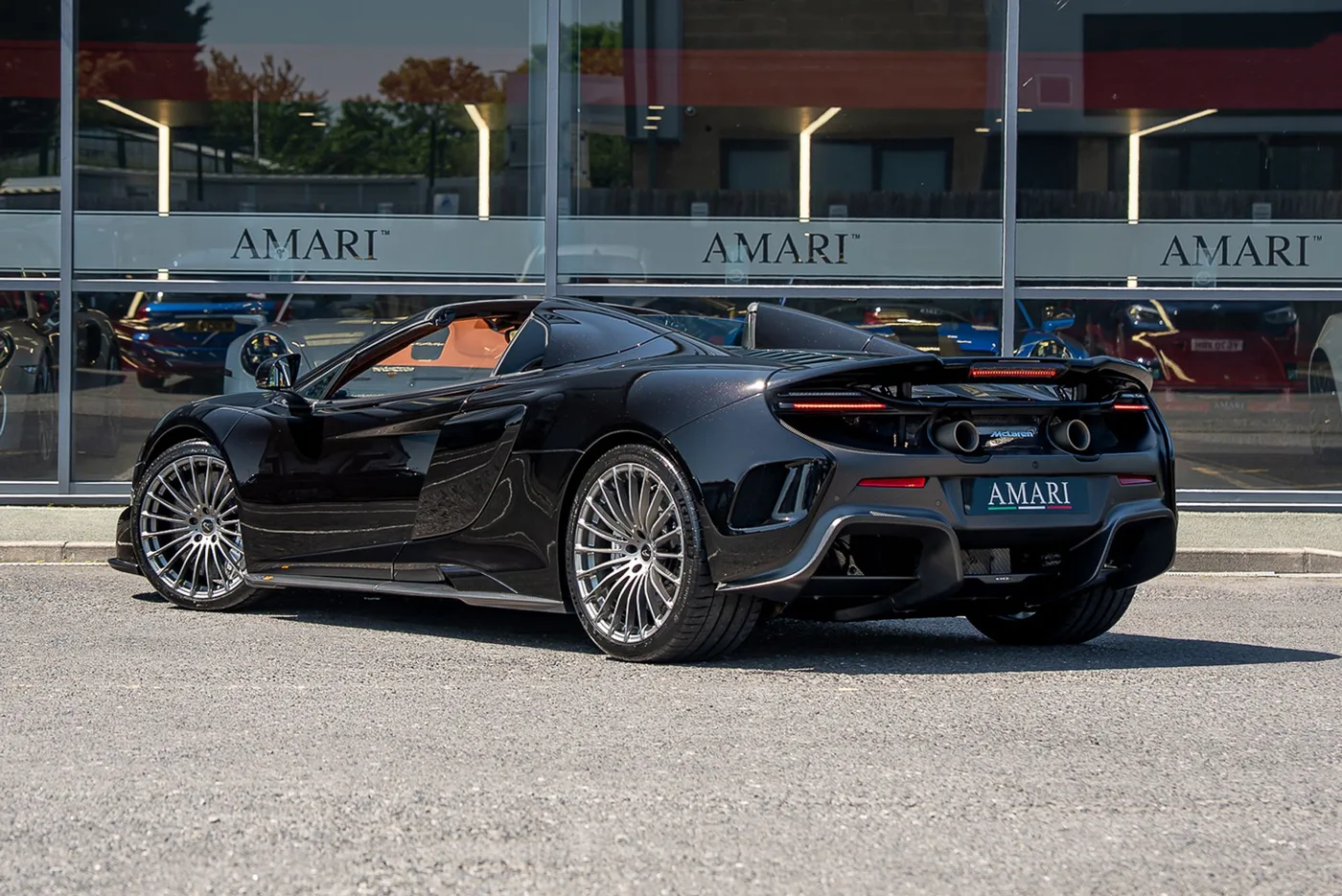 2016 McLaren 675LT Spider angeboten von einem Supersportwagenhändler in Preston, Vereinigtes Königreich, Foto 3 von 25