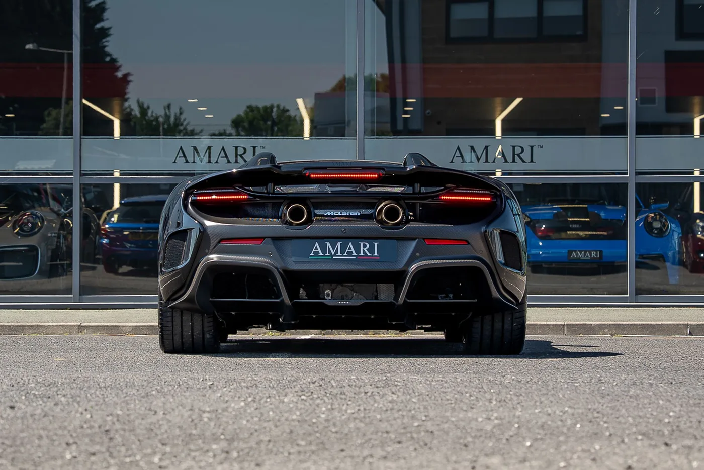 2016 McLaren 675LT Spider angeboten von einem Supersportwagenhändler in Preston, Vereinigtes Königreich, Foto 8 von 25