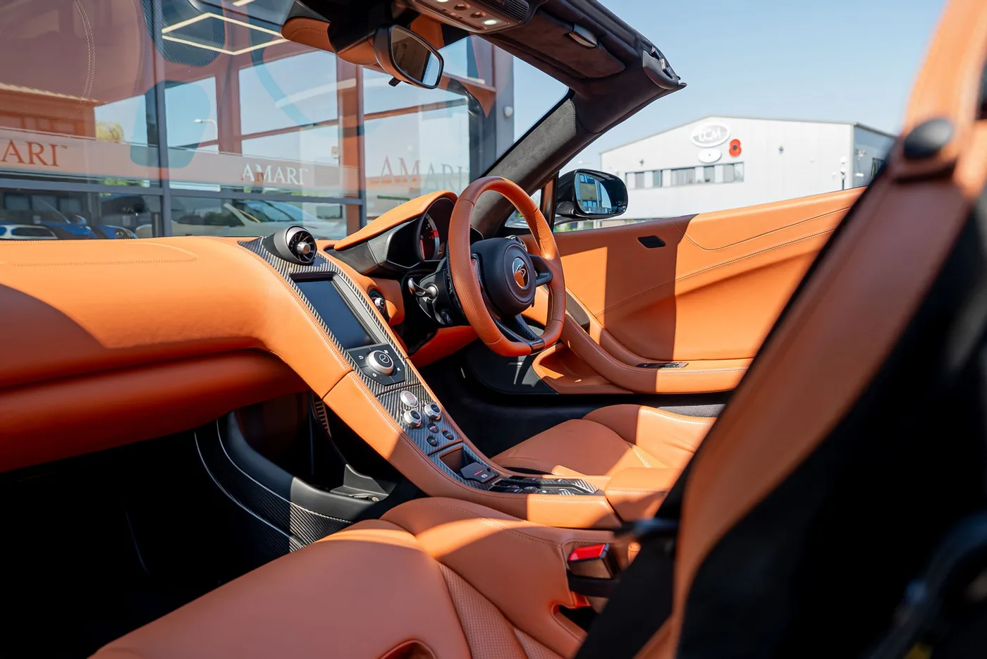 2016 McLaren 675LT Spider angeboten von einem Supersportwagenhändler in Preston, Vereinigtes Königreich, Foto 19 von 25