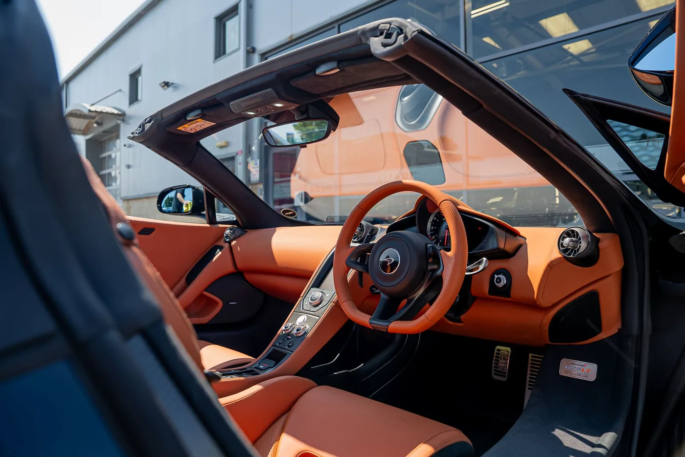 2016 McLaren 675LT Spider angeboten von einem Supersportwagenhändler in Preston, Vereinigtes Königreich, Foto 20 von 25