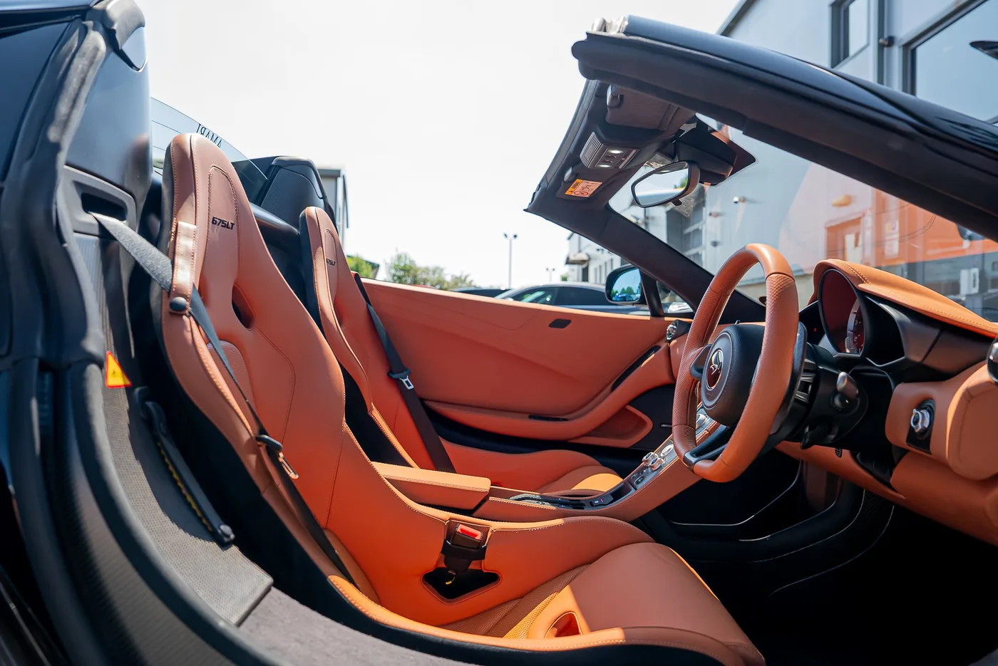 2016 McLaren 675LT Spider angeboten von einem Supersportwagenhändler in Preston, Vereinigtes Königreich, Foto 21 von 25