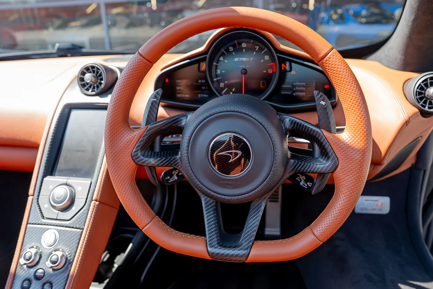 2016 McLaren 675LT Spider angeboten von einem Supersportwagenhändler in Preston, Vereinigtes Königreich, Foto 24 von 25