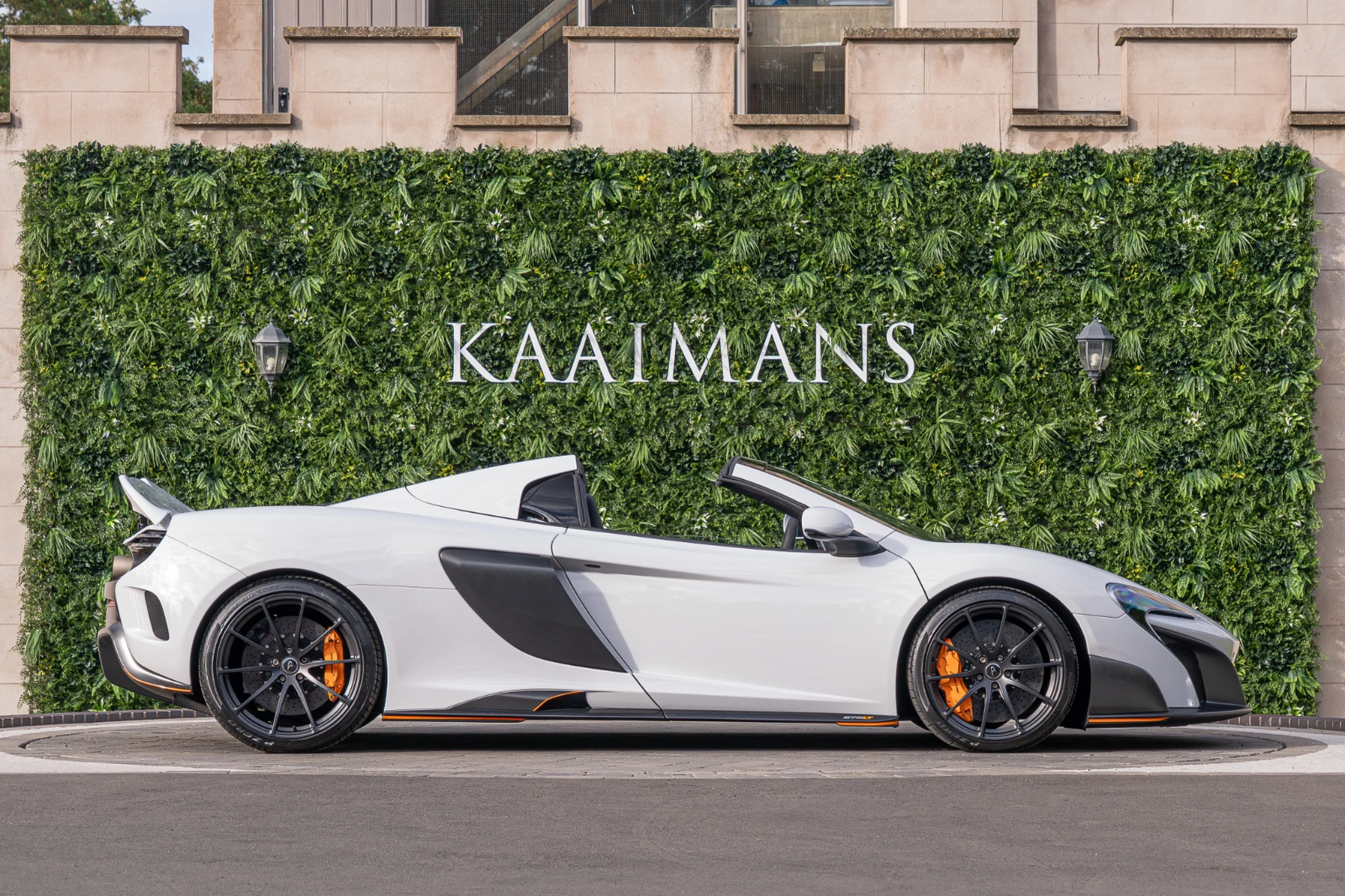 2016 McLaren 675LT Spider, 4/30