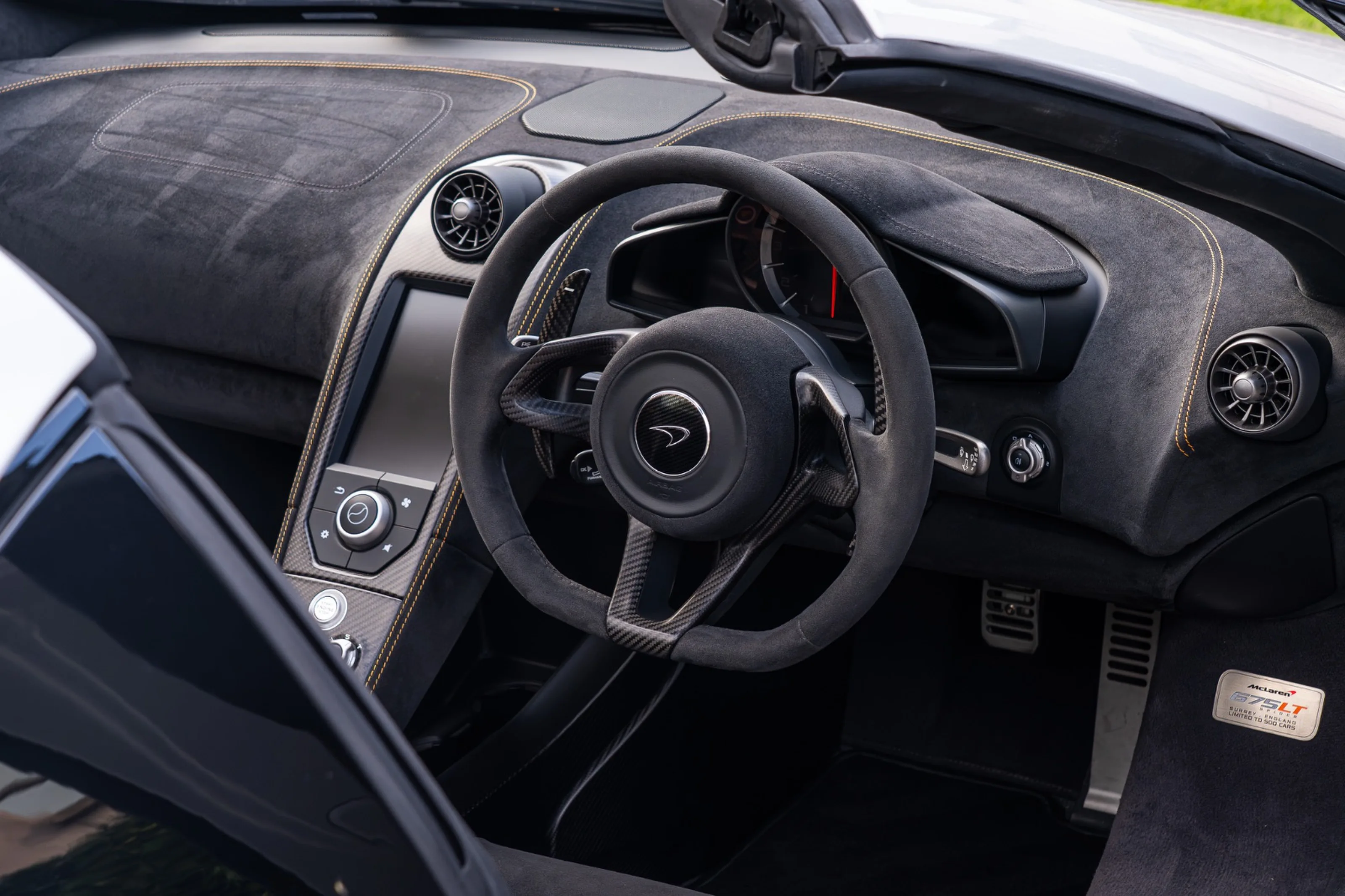 2016 McLaren 675LT Spider, 27/30