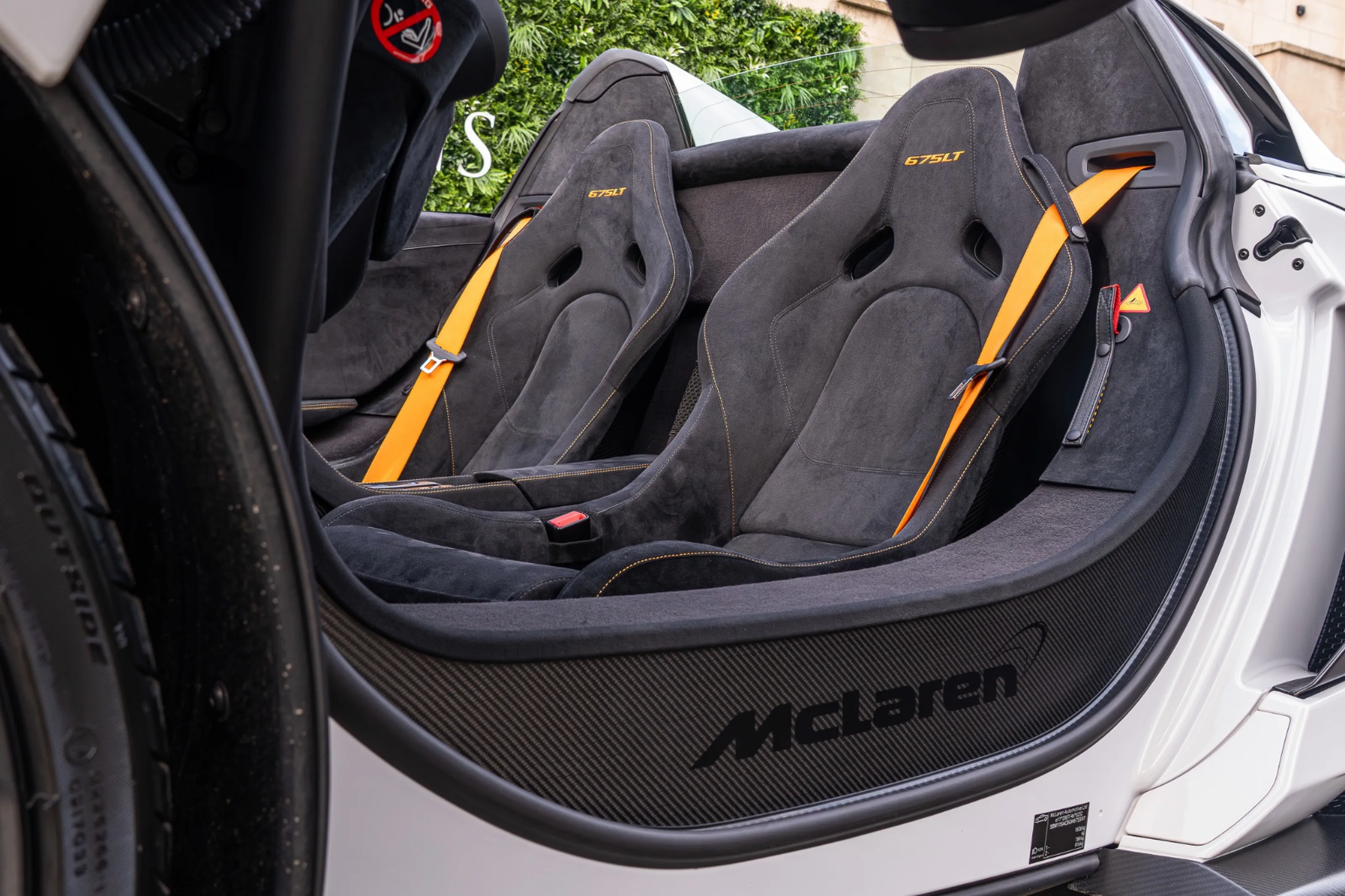 2016 McLaren 675LT Spider, 28/30
