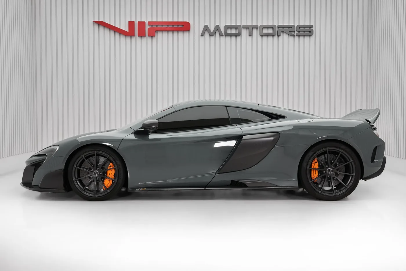 2016 McLaren 675LT angeboten von einem Fachhändler in Dubai, Vereinigte Arabische Emirate, Foto 9 von 10