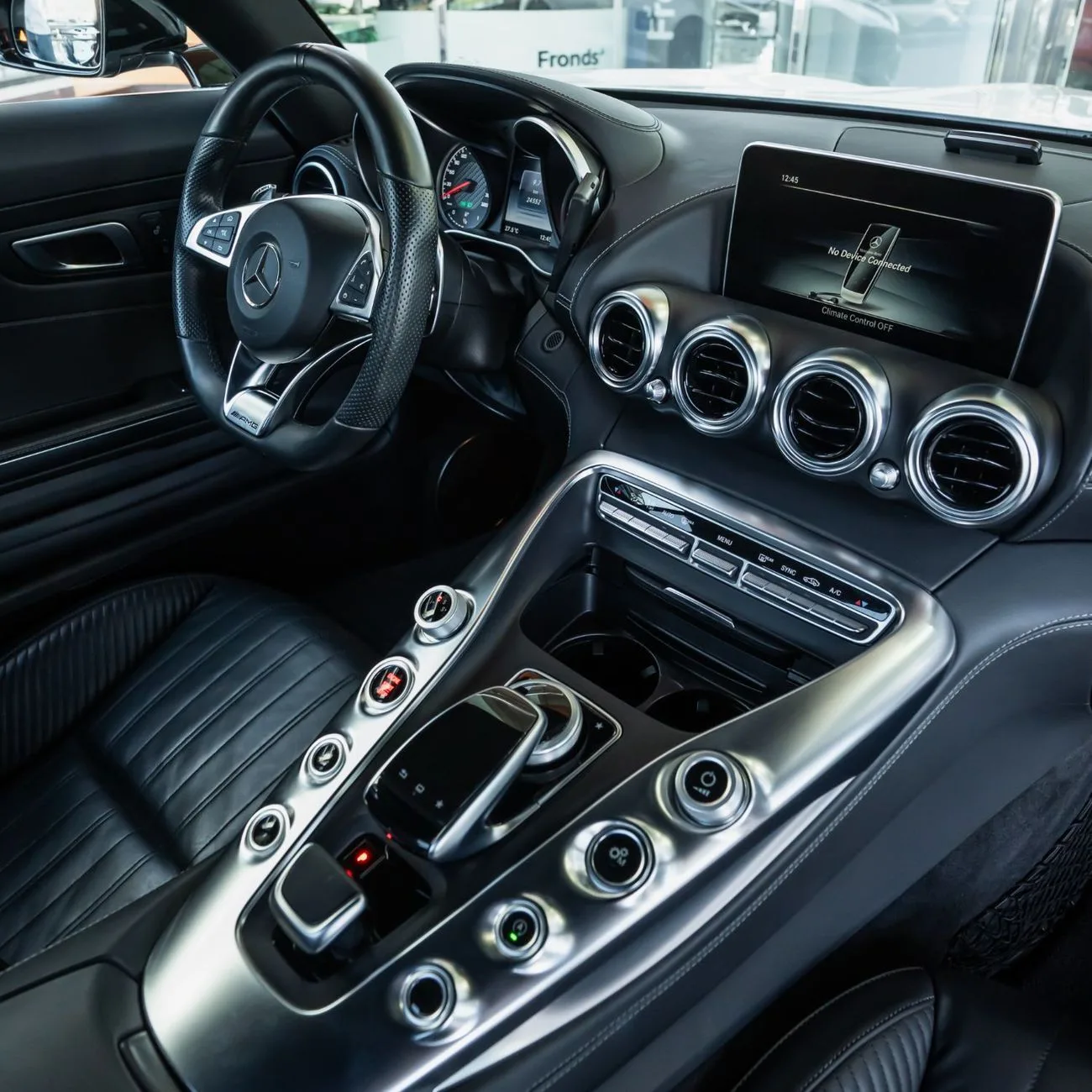 2016 Mercedes-AMG AMG GT 63 S proposée par un concessionnaire spécialisé à Dubai, Émirats arabes unis, photo 13 sur 14