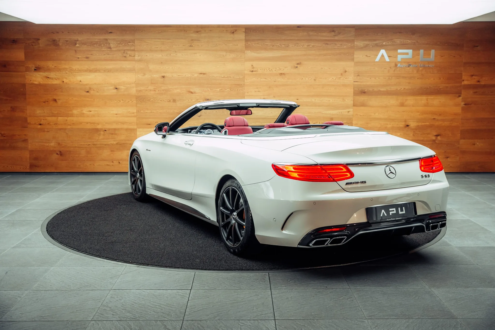 2016 Mercedes-AMG S 63 Cabriolet, 3/25