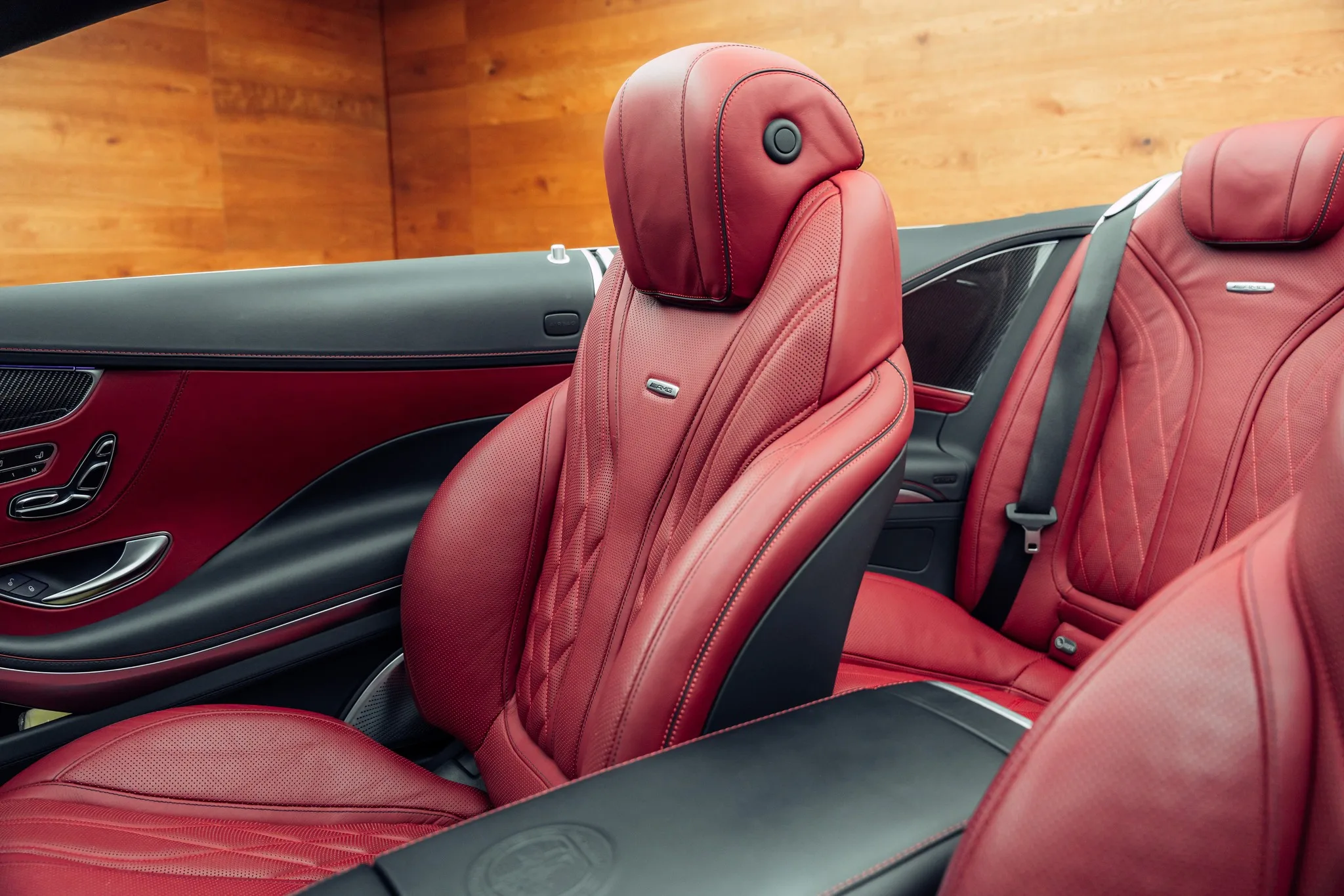 2016 Mercedes-AMG S 63 Cabriolet, 8/25