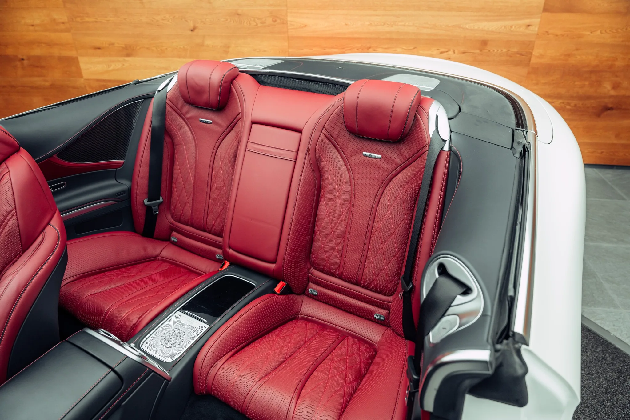 2016 Mercedes-AMG S 63 Cabriolet, 9/25